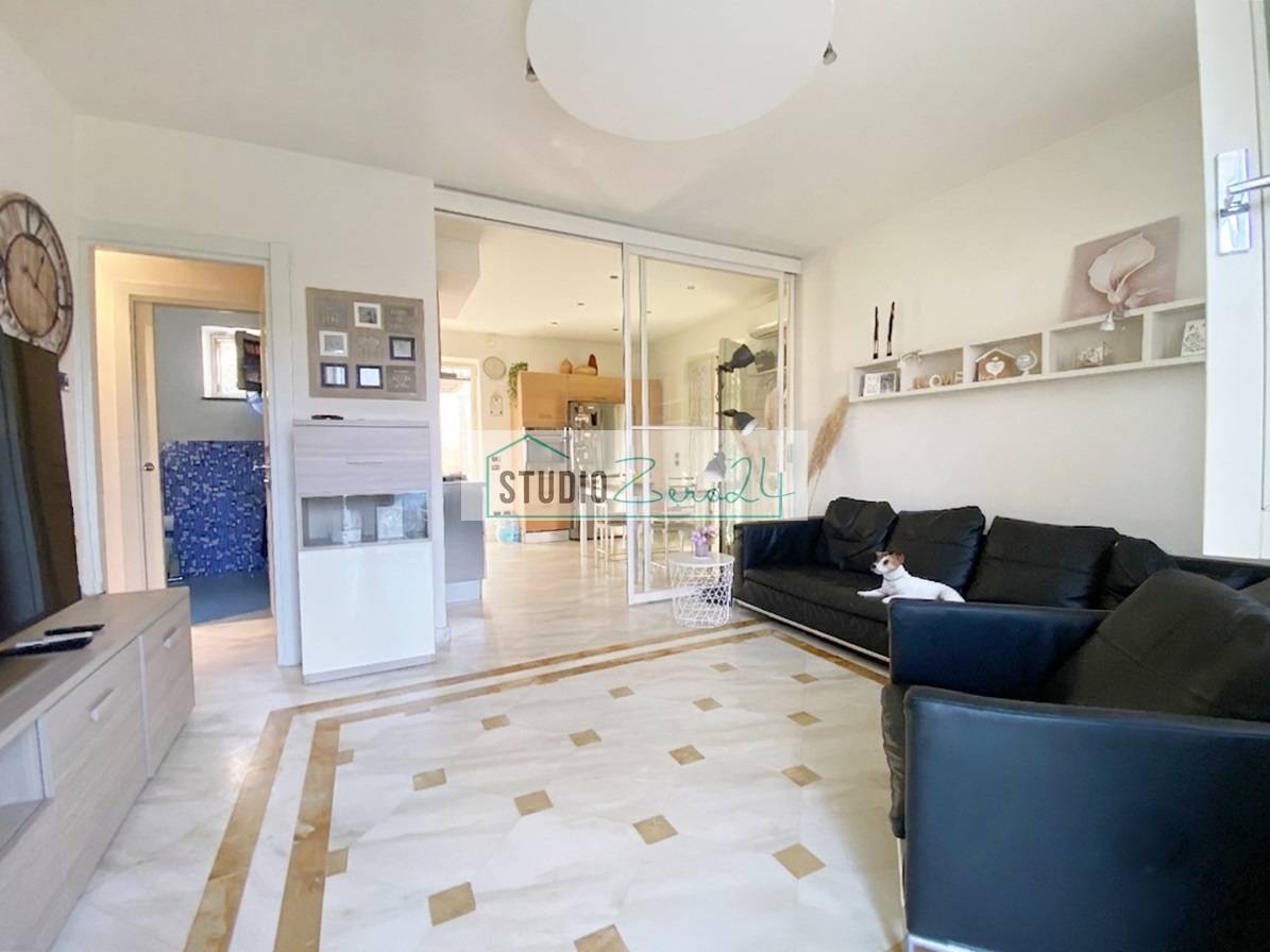 Casa semi indipendente in vendita a Camaiore, Capezzano Pianore