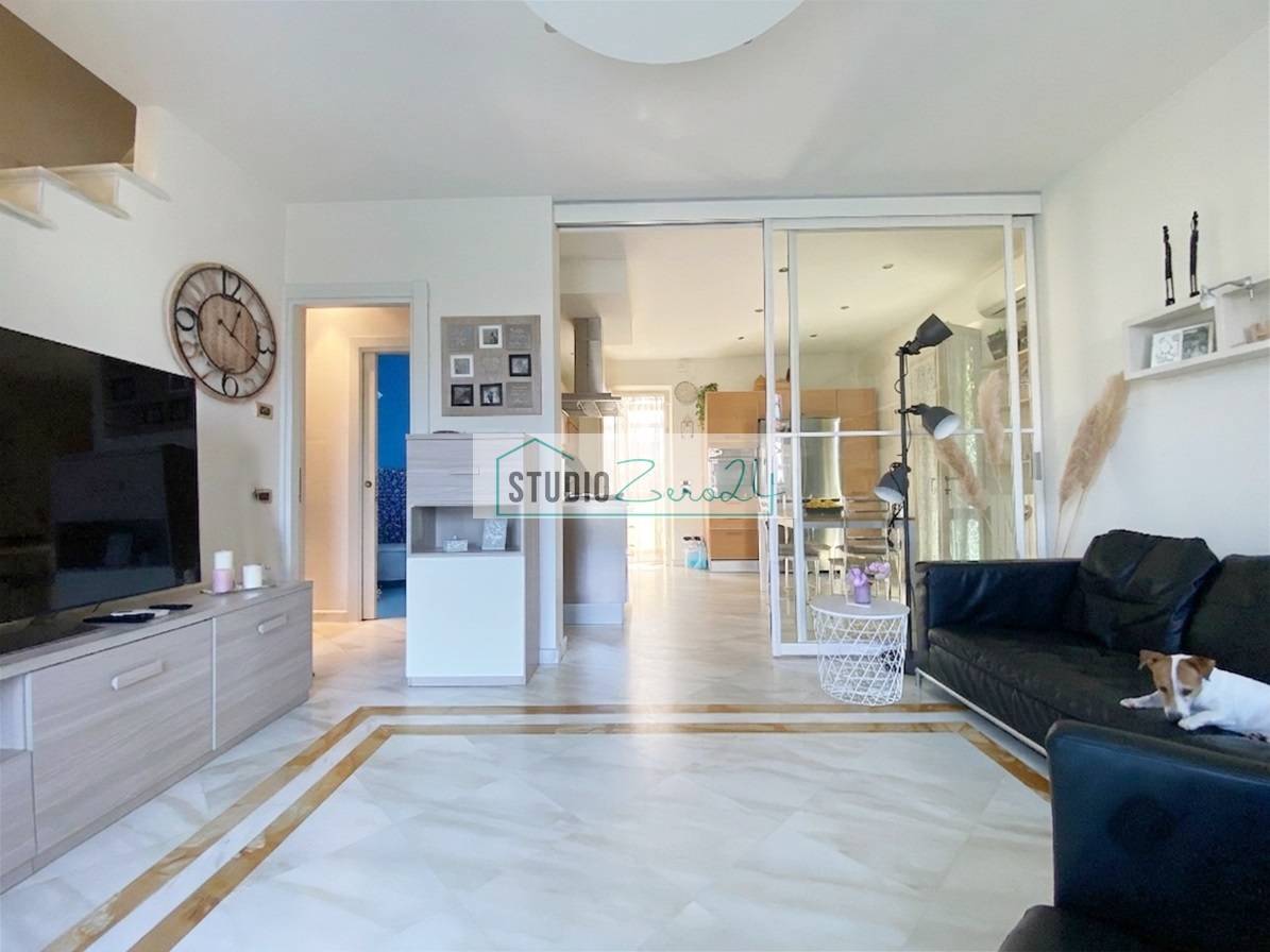 Casa semi indipendente in vendita a Camaiore, Capezzano Pianore