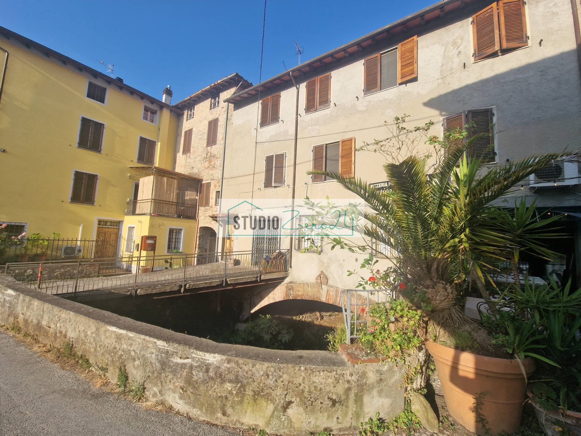 Casa semi indipendente in vendita a Camaiore, Nocchi
