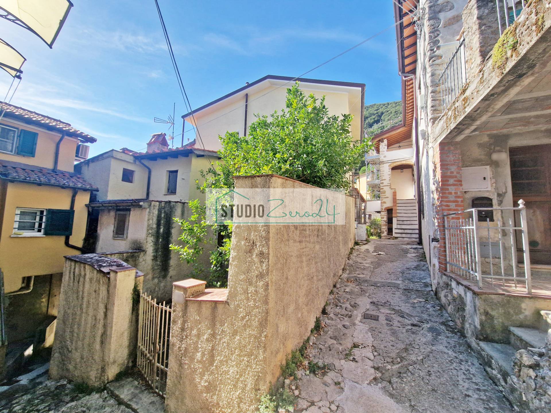 Casa semi indipendente in vendita a Camaiore, Greppolungo