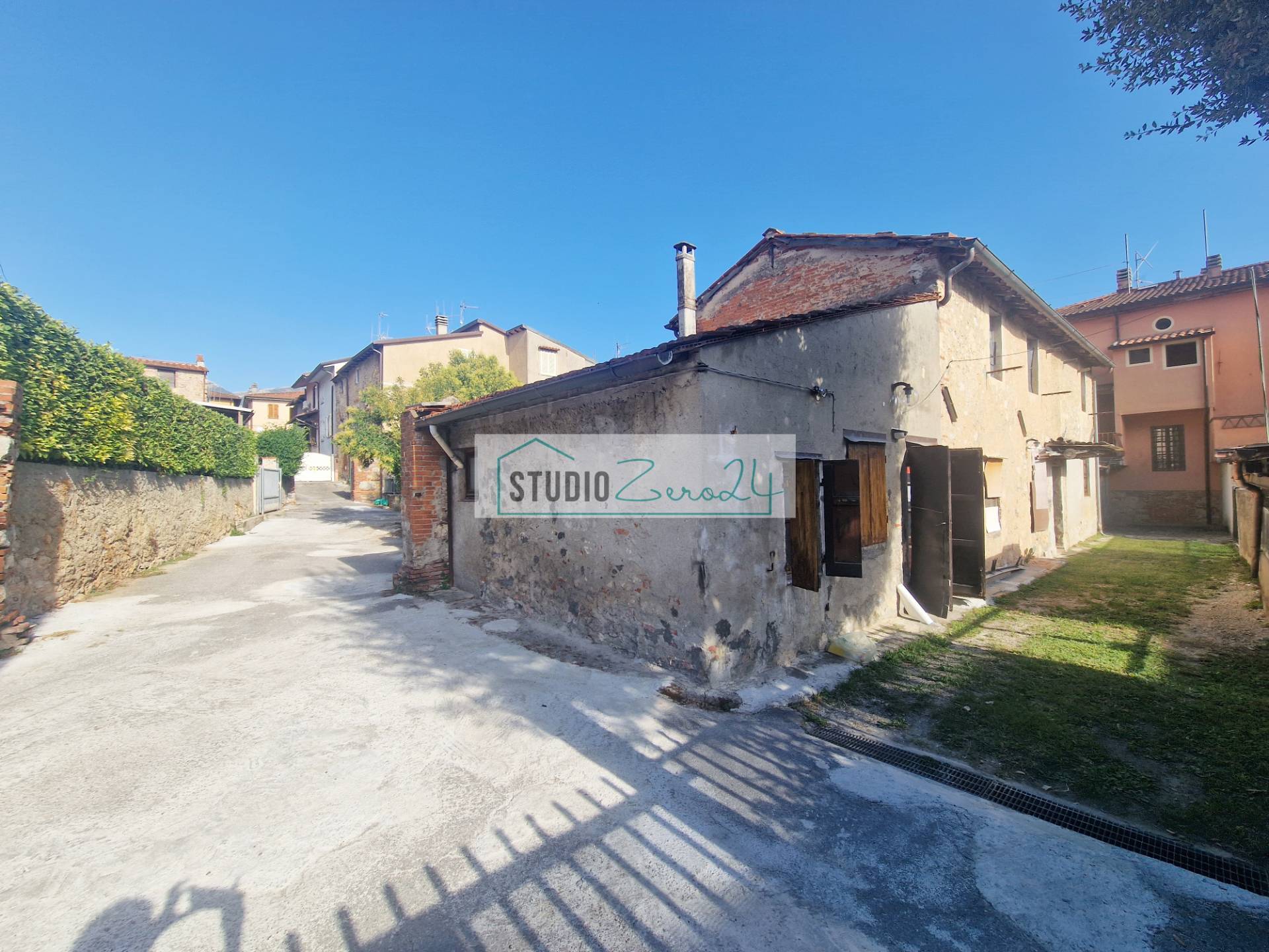 Casa semi indipendente in vendita a Camaiore, Frati