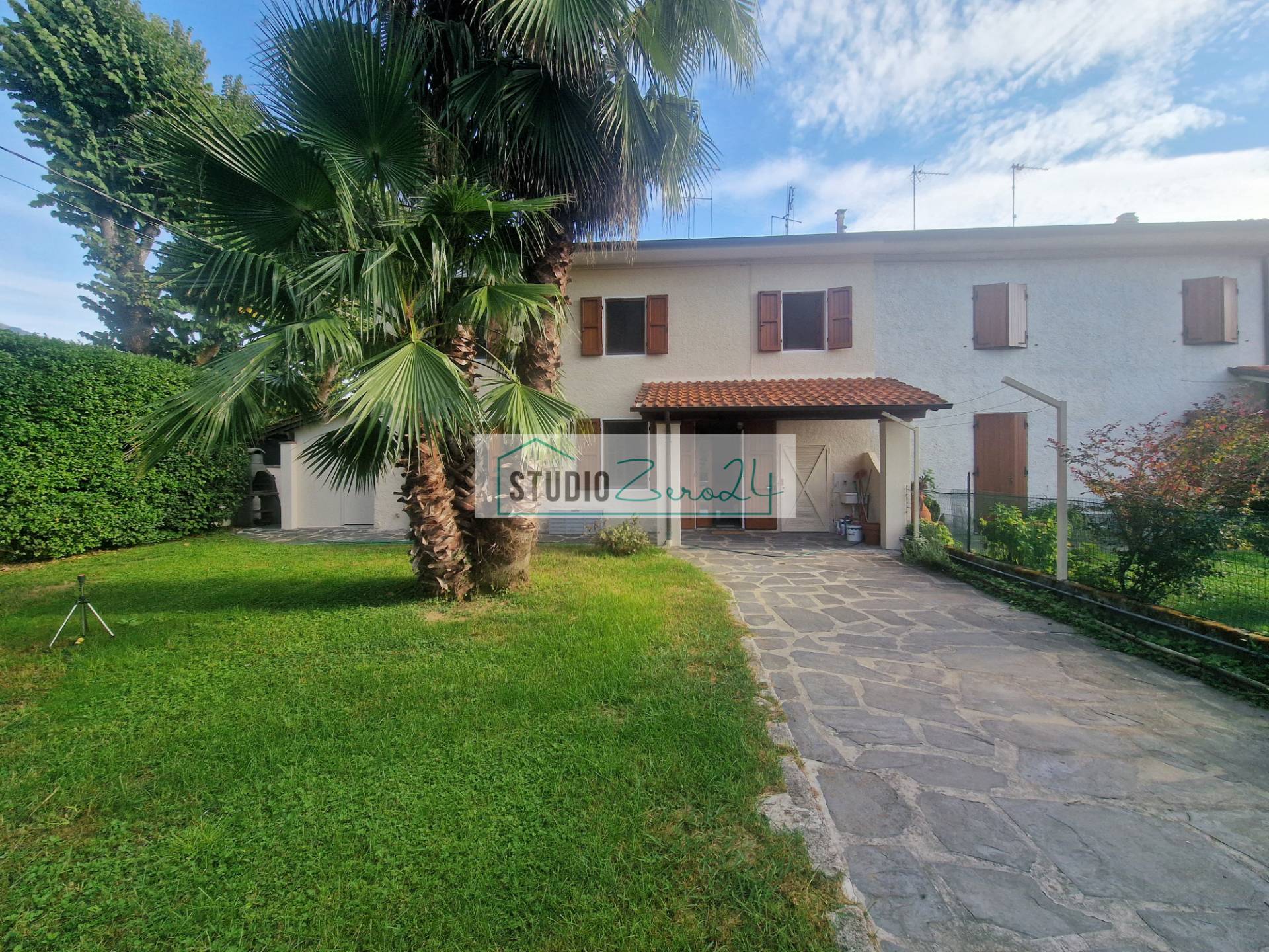 Villetta Bifamiliare in vendita a Camaiore, Camaiore Centro