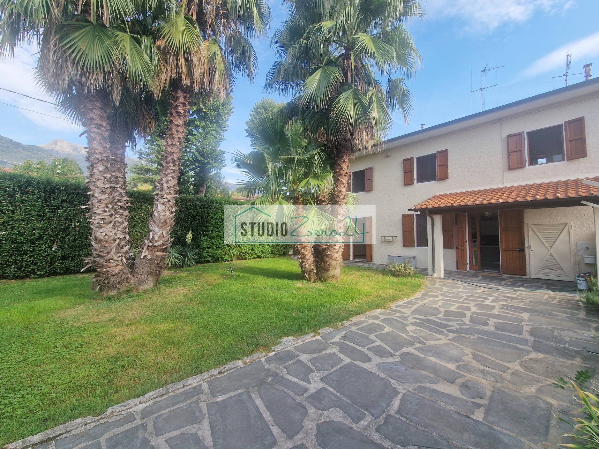 Villetta Bifamiliare in vendita a Camaiore, Camaiore Centro