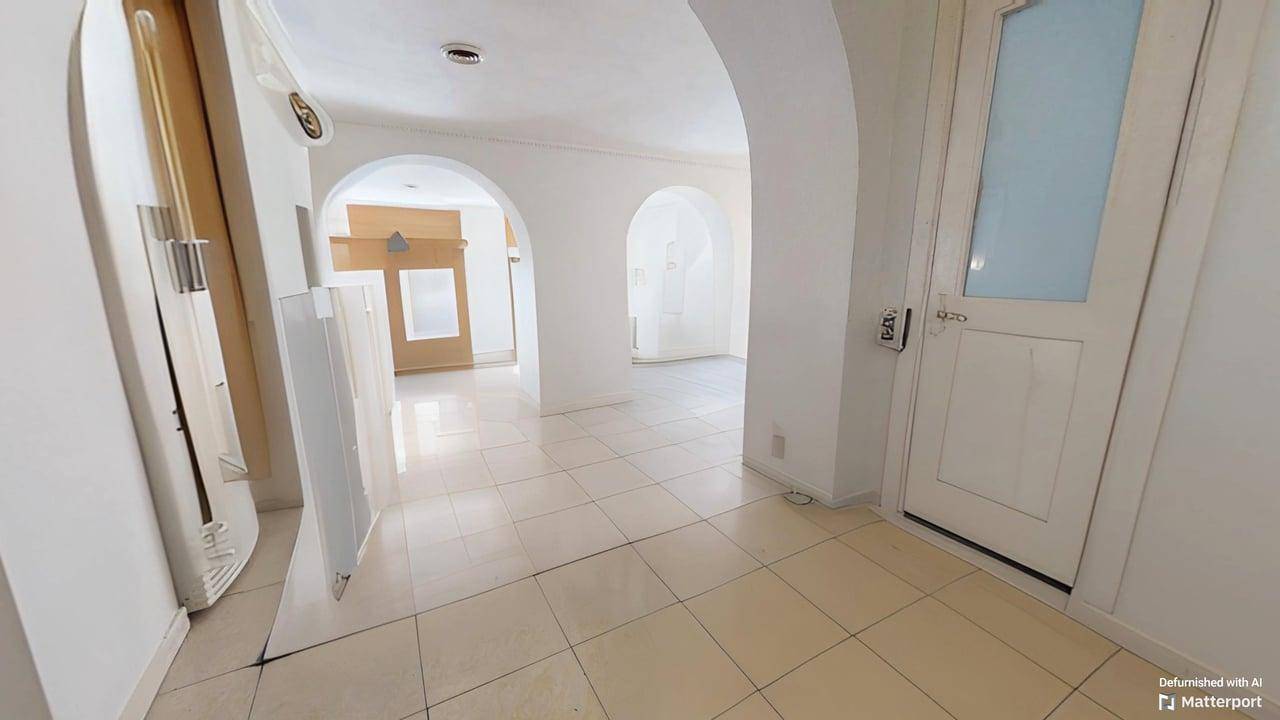 NEGOZIO - LOCALE COMMERCIALE in vendita a Milano