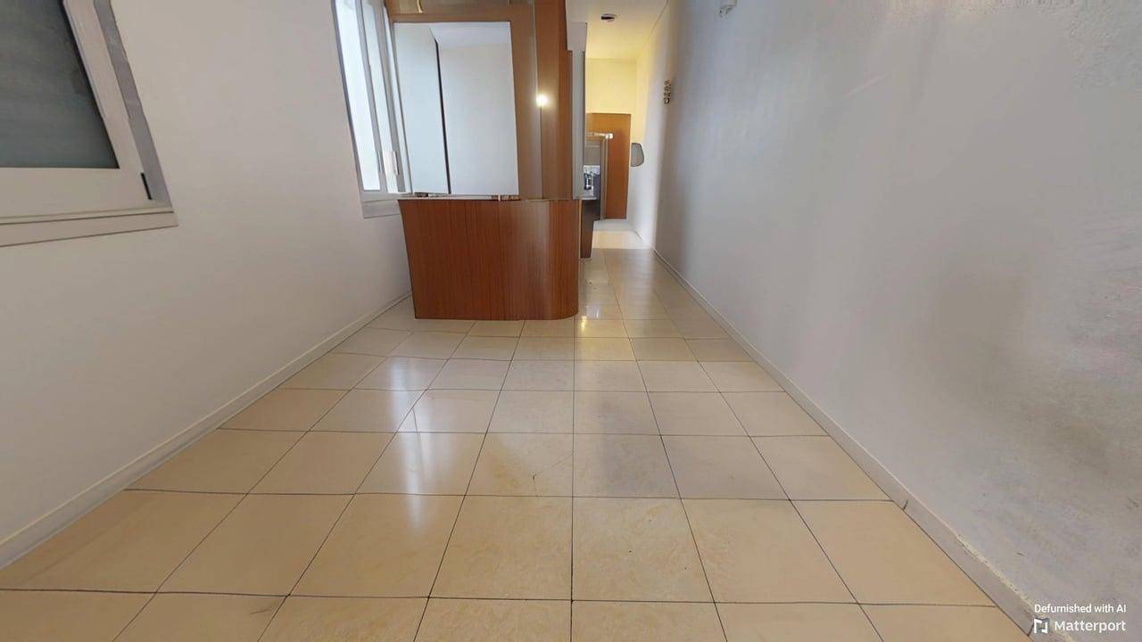 NEGOZIO - LOCALE COMMERCIALE in vendita a Milano