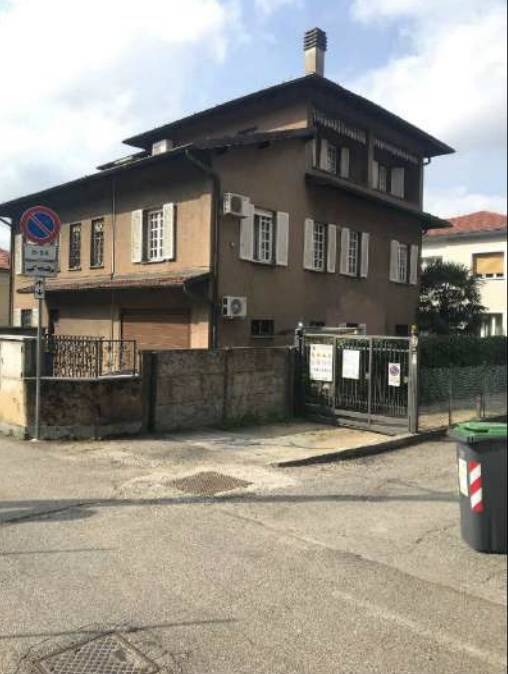 Appartamento in vendita a Varese