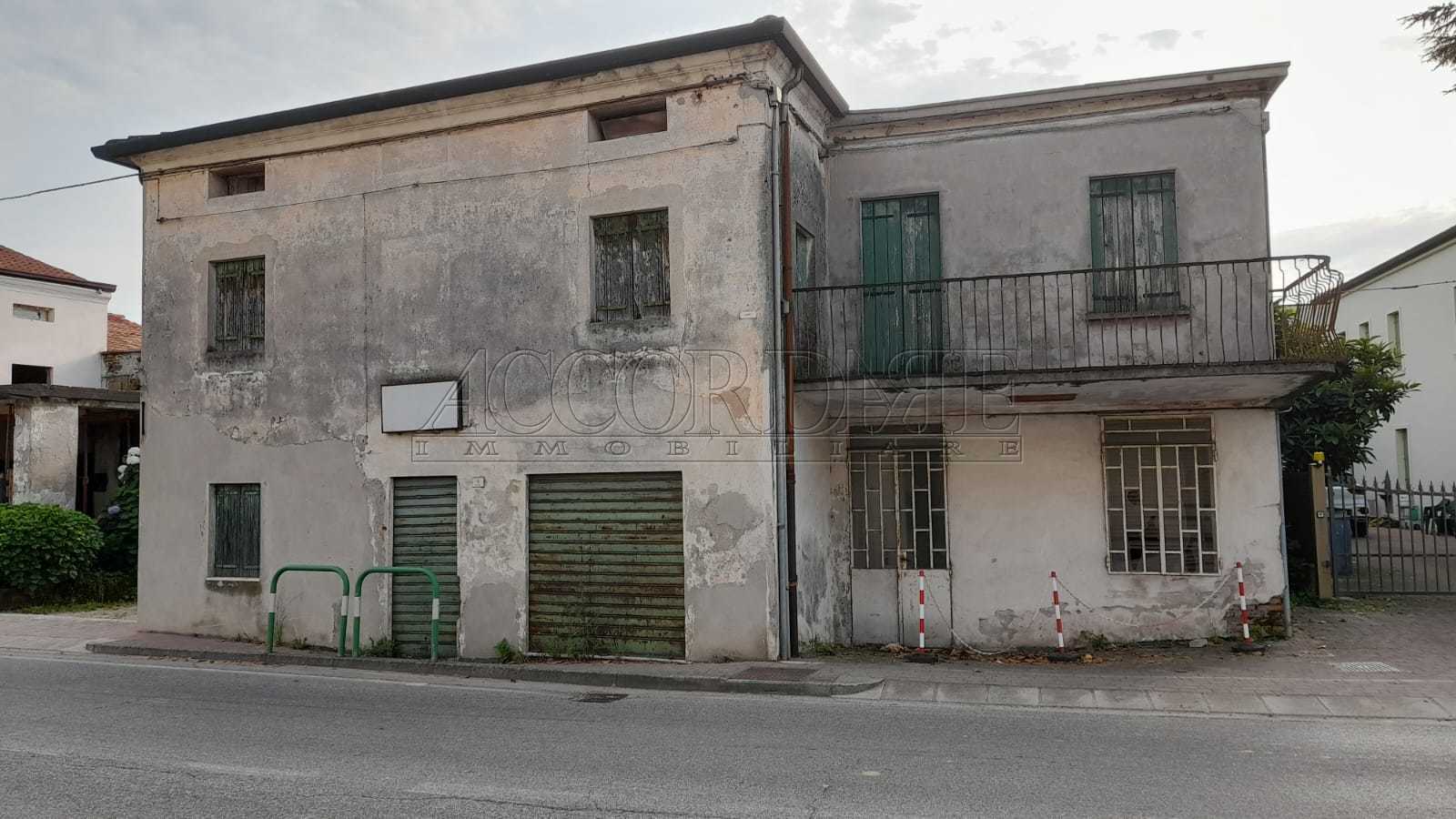 Casa indipendente da ristrutturare in via roma 4, Campodoro