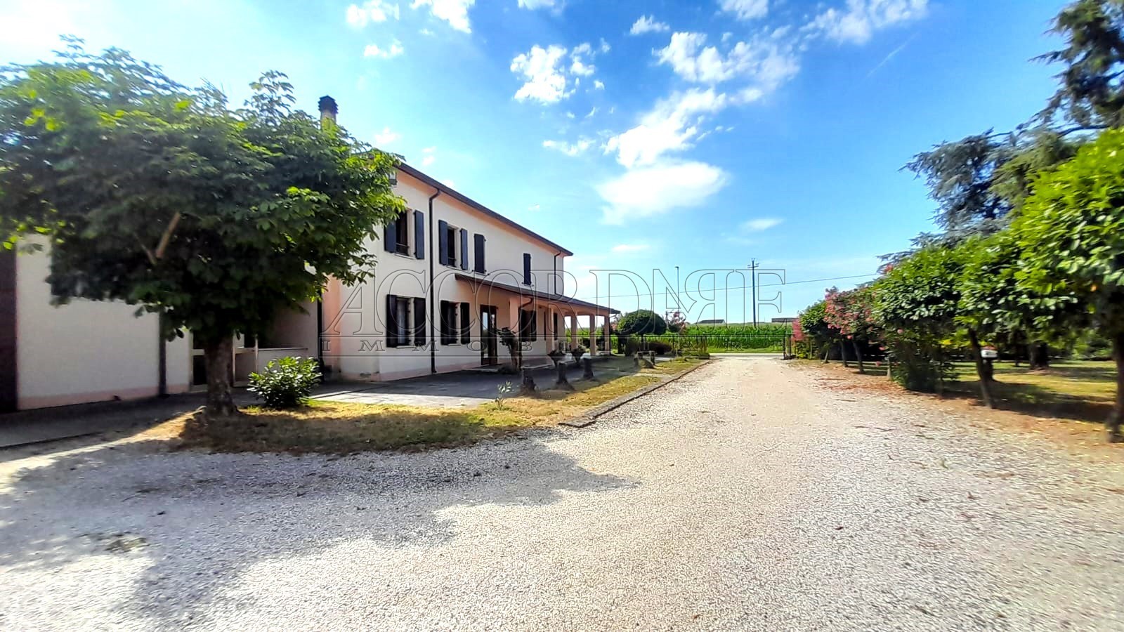 Casa indipendente con giardino in via croce 796, Salara