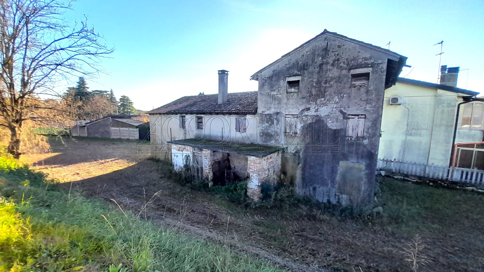 Casa indipendente da ristrutturare in via santi felice e fortunato 47, Limena