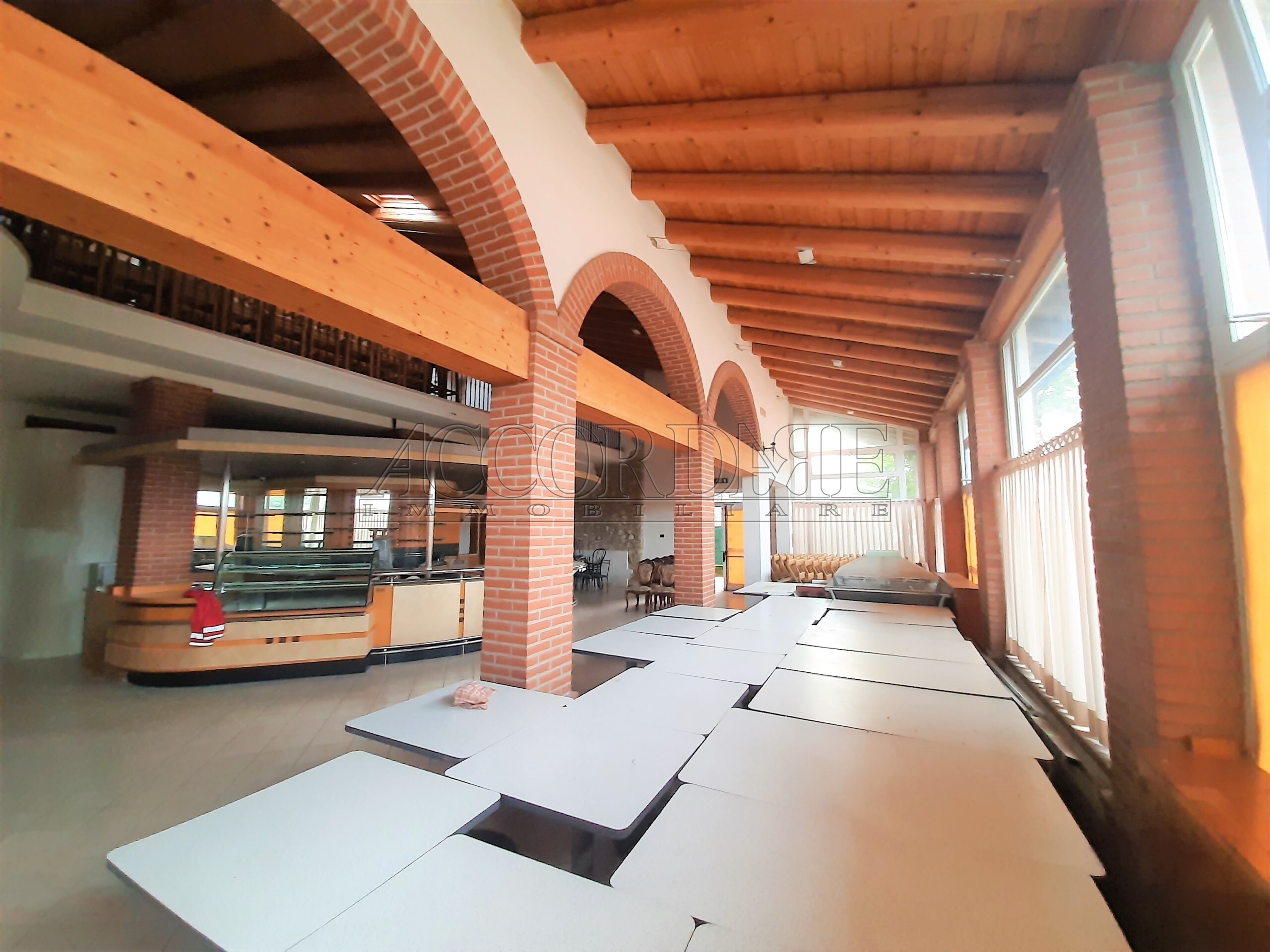 Locale commerciale in affitto a Villaga