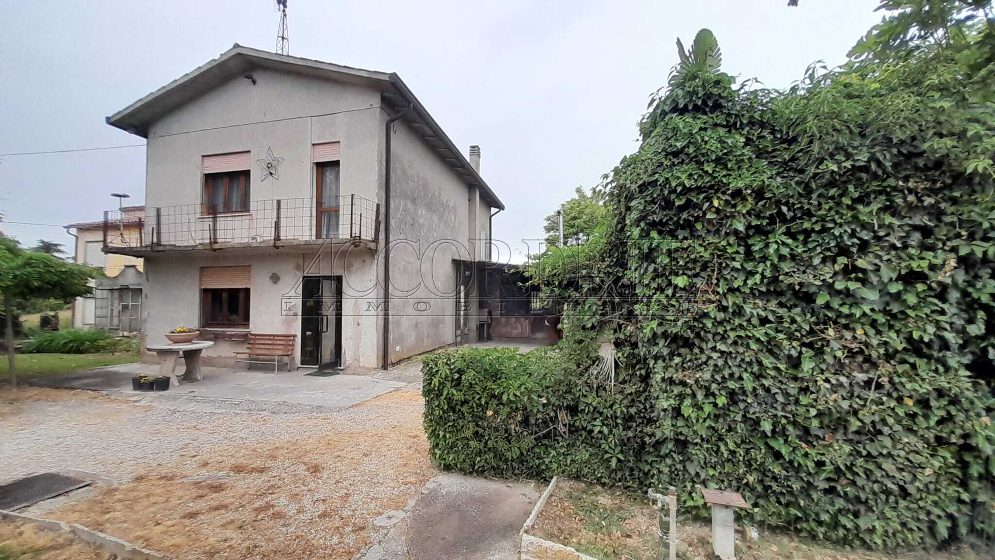Casa indipendente da ristrutturare in via gomiero 10, Piazzola sul Brenta