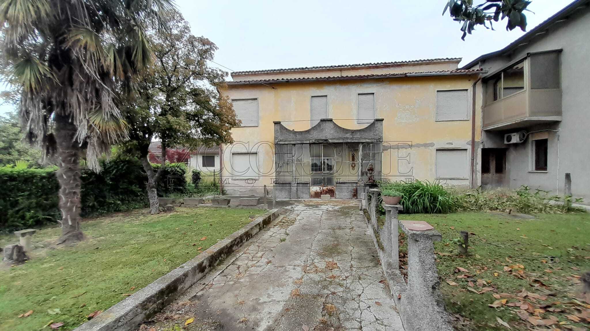 Casa indipendente da ristrutturare in via gomiero 12, Piazzola sul Brenta