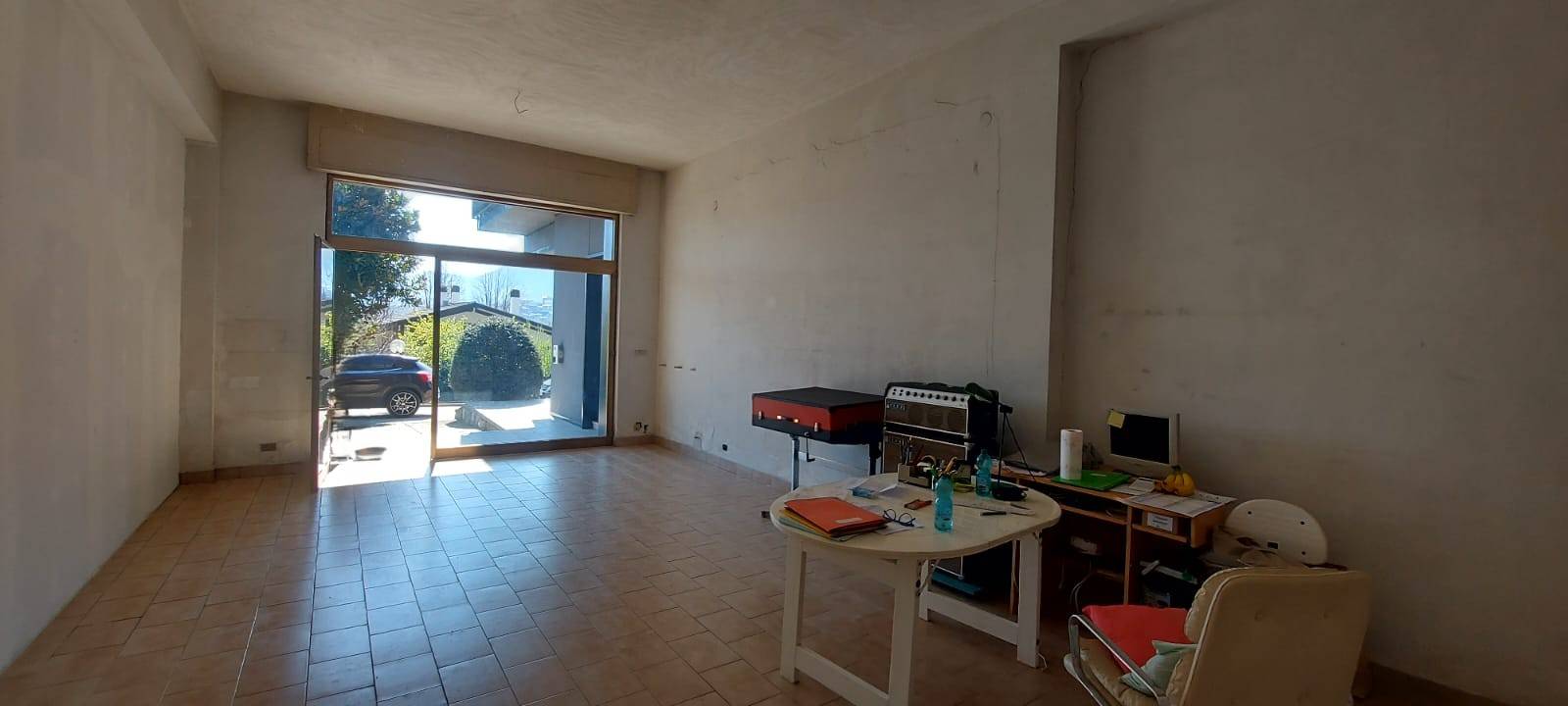 Ufficio in affitto a Monteforte Irpino, Alvanella