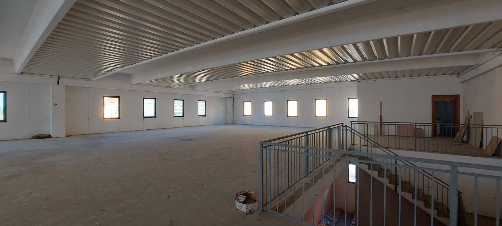 Capannone in vendita a Monteforte Irpino, Alvanella