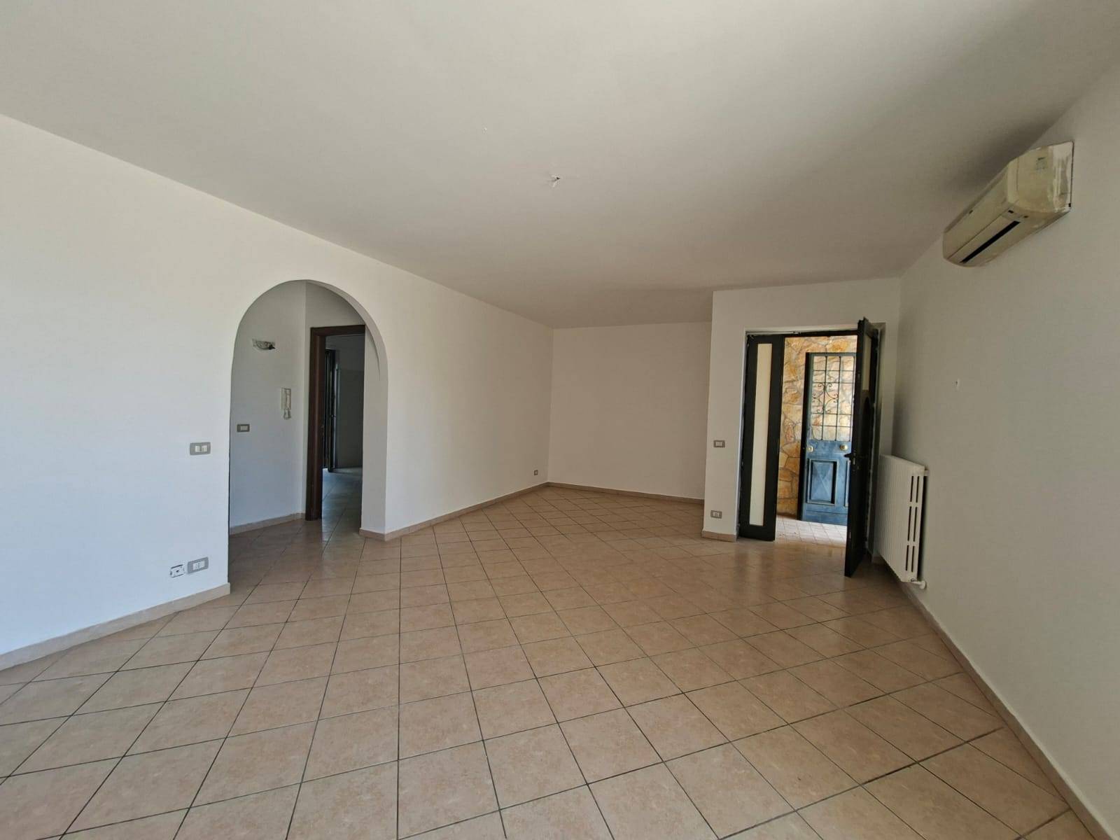 Villino a schiera in vendita a Grottolella, Tropeani