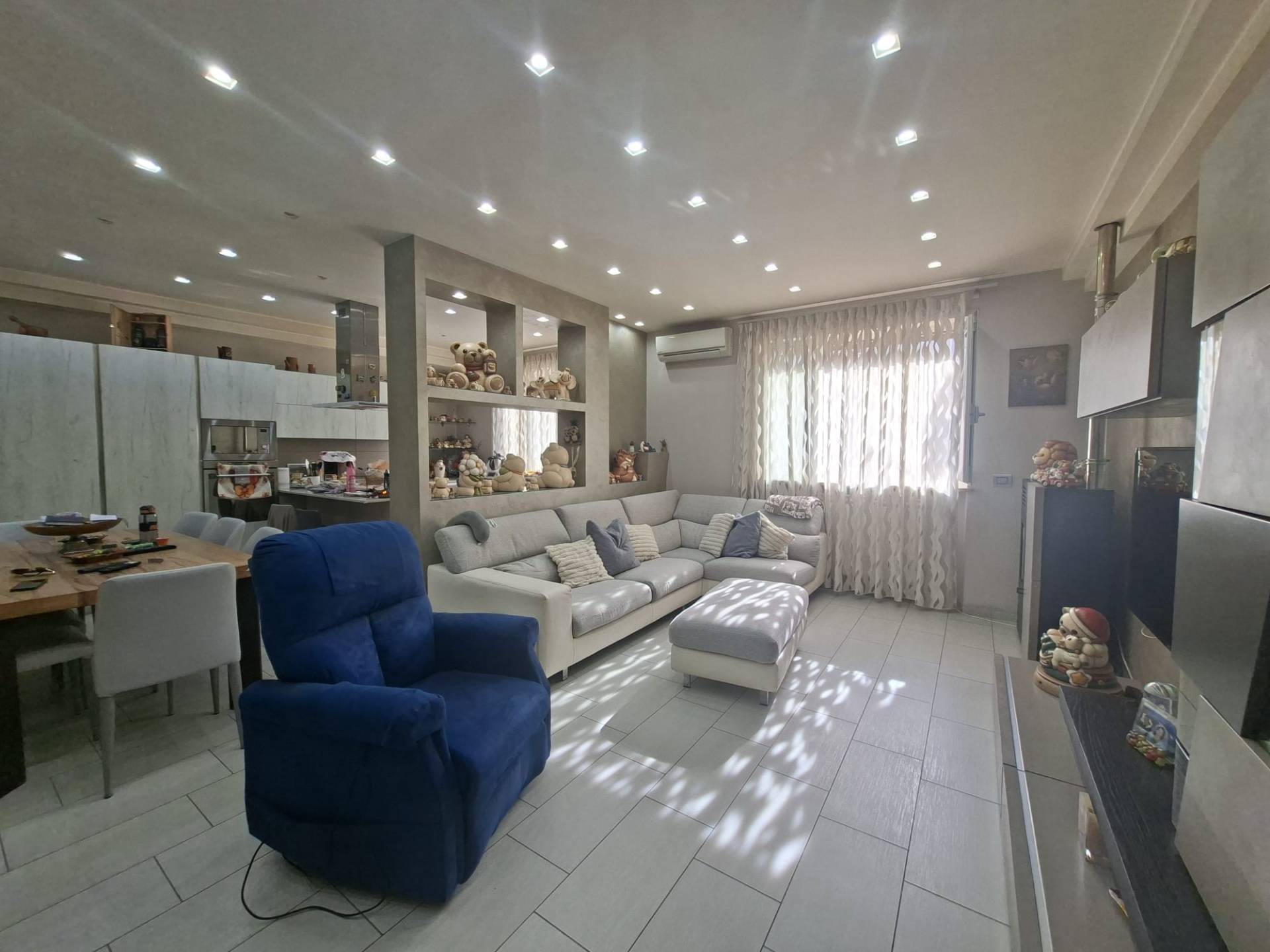 Appartamento in vendita a Avellino, Centro