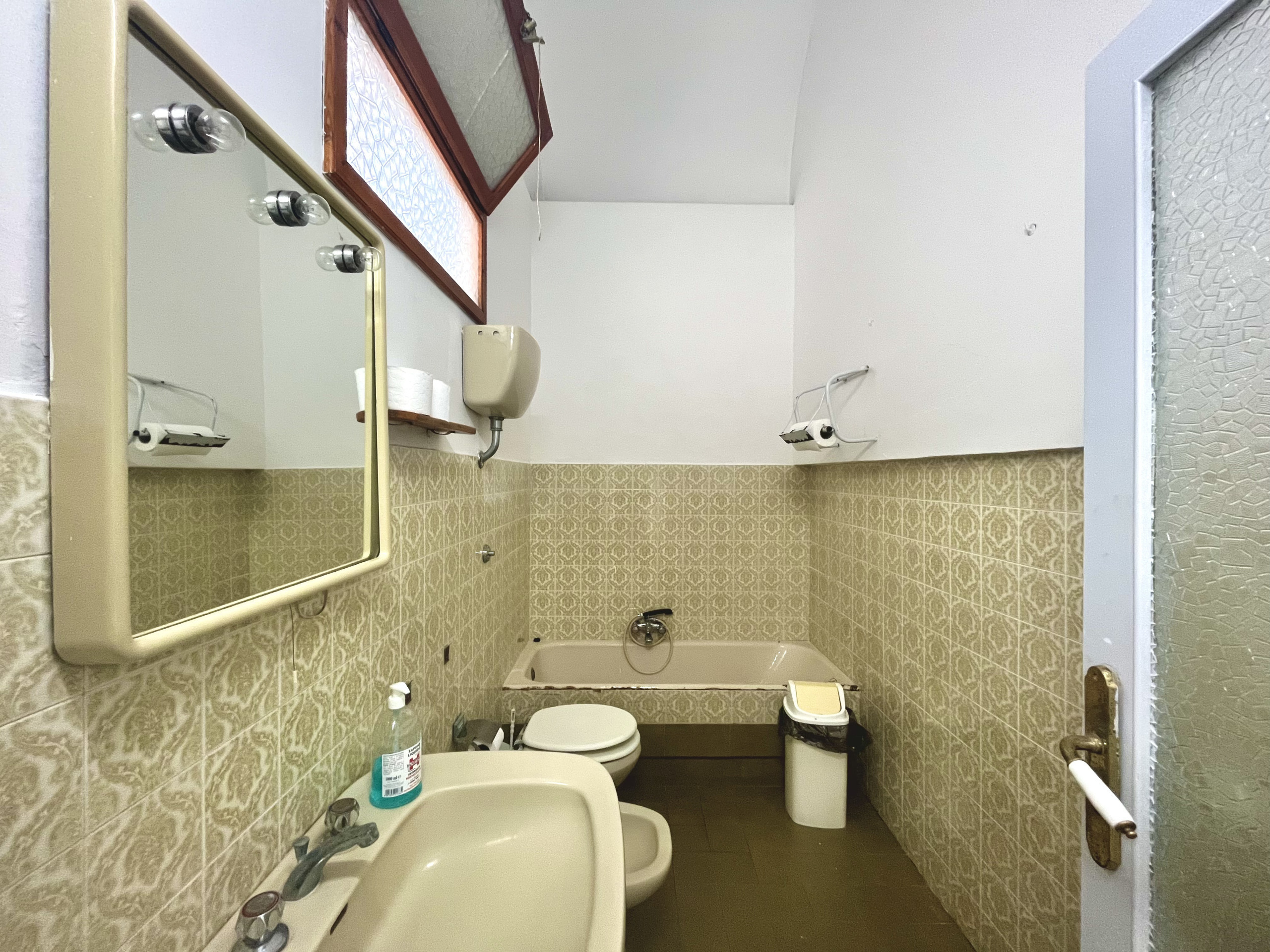 Casa indipendente da ristrutturare in via san giovanni 13, San Vito dei Normanni