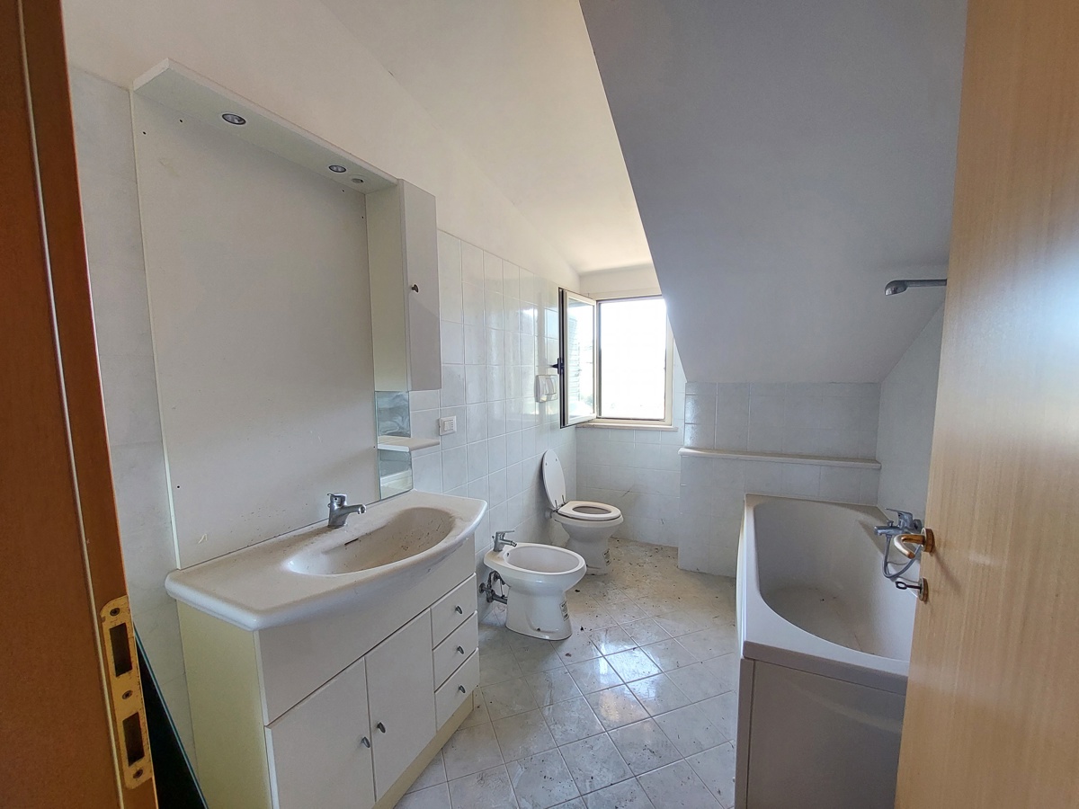 Villa Bifamiliare con giardino a Tortoreto