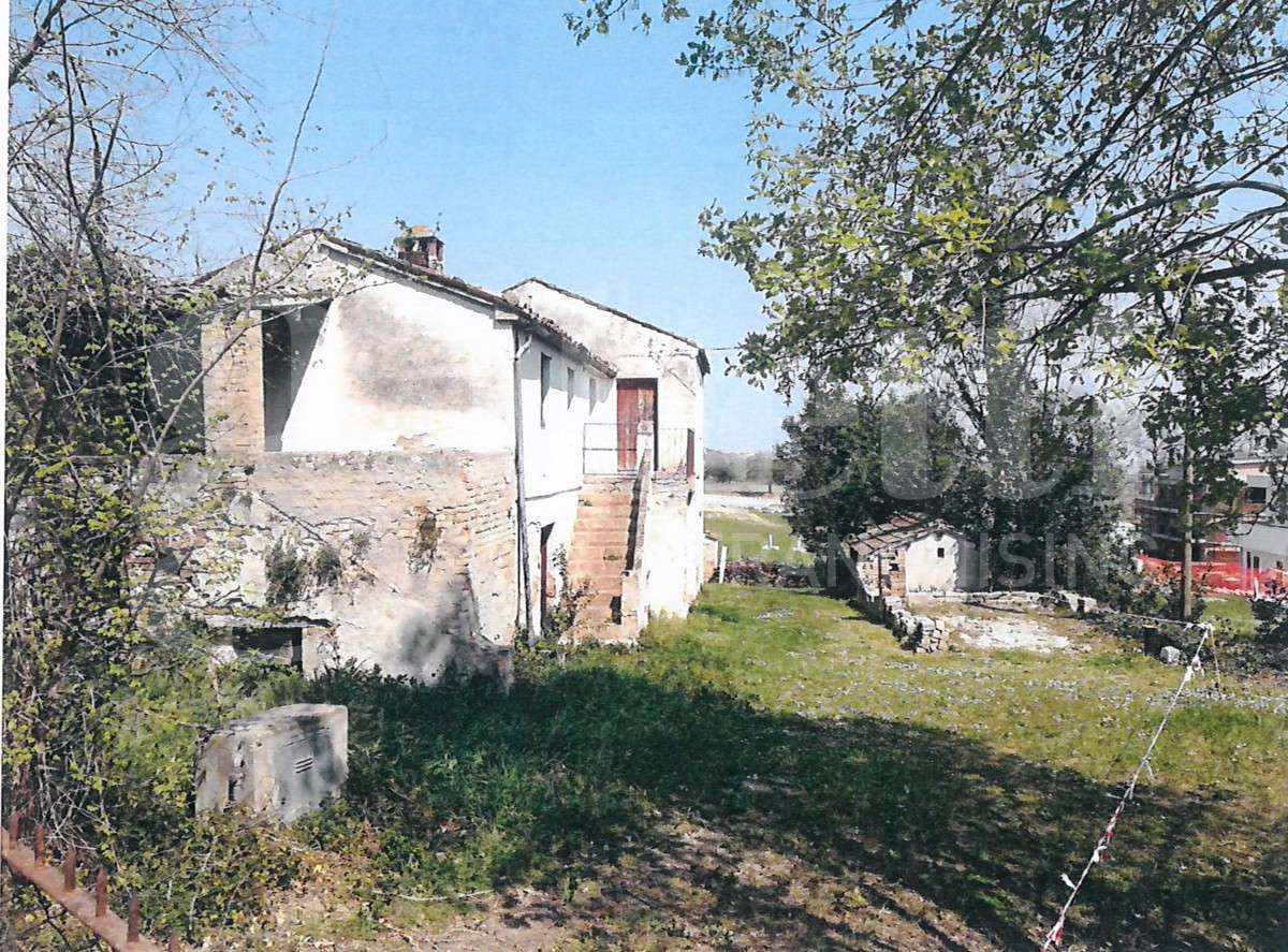 Rustico in vendita a Teramo