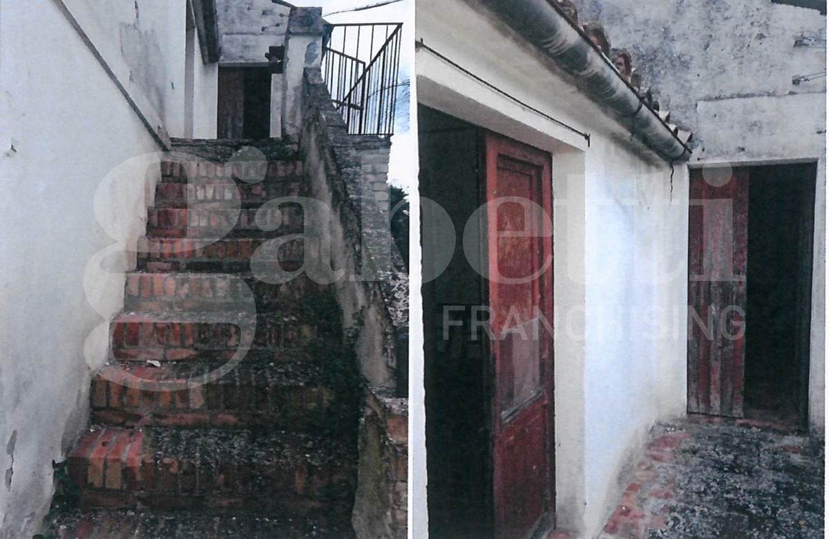 Rustico in vendita a Teramo