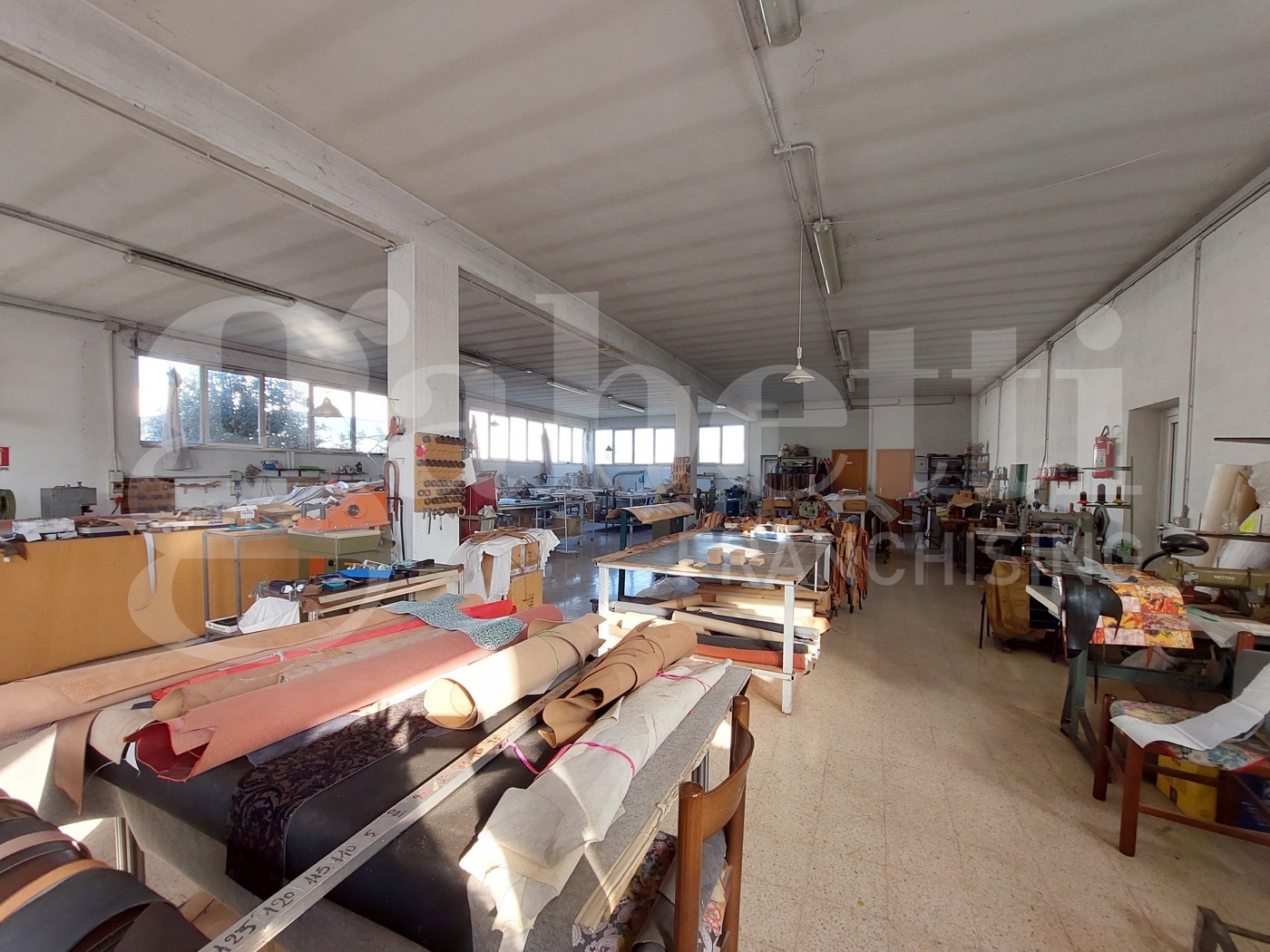 Capannone in vendita a Sant'Omero