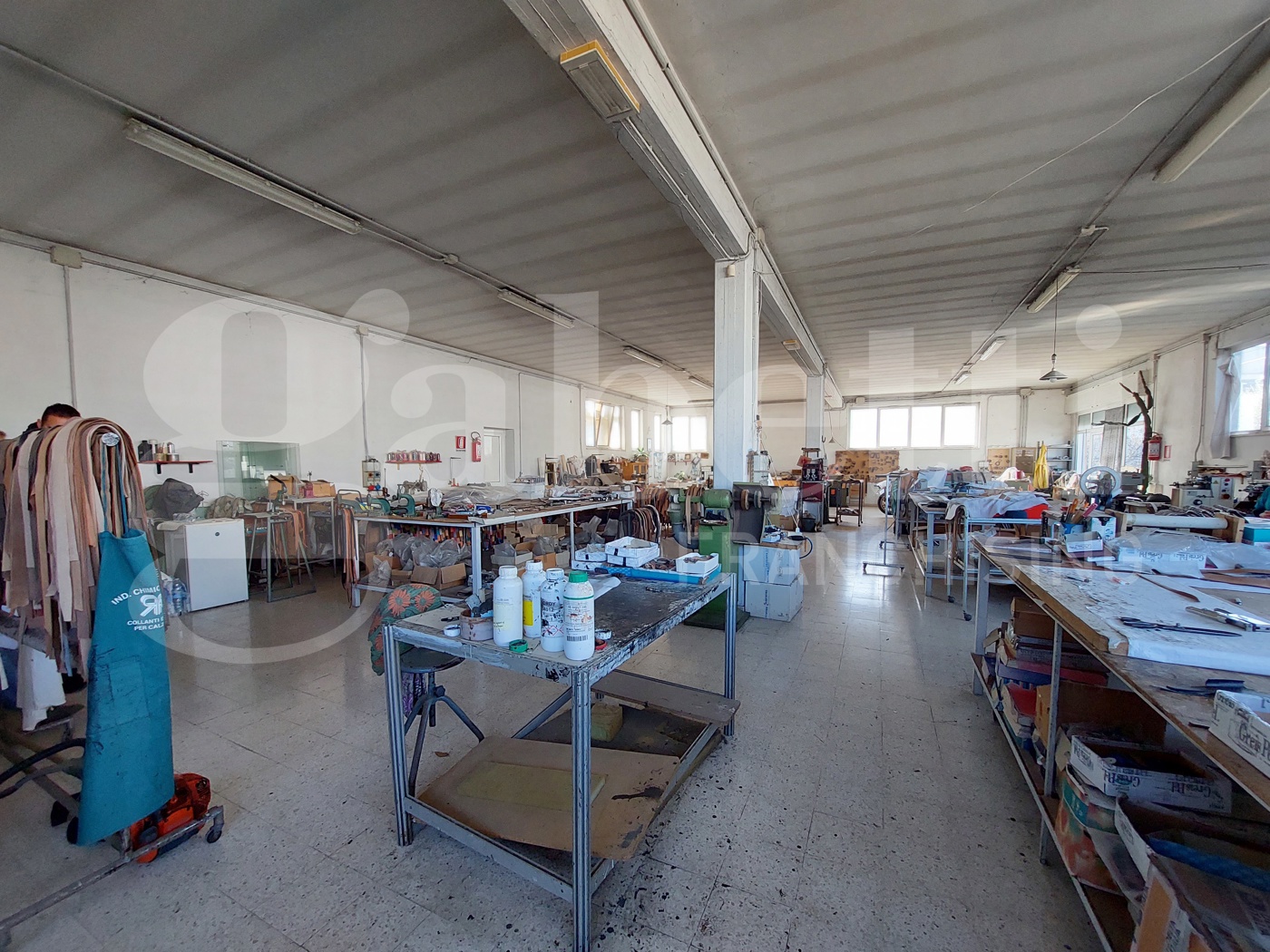 Capannone in vendita a Sant'Omero