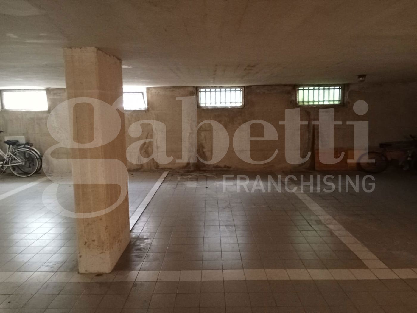 Box/Garage 15mq in vendita a Tortoreto