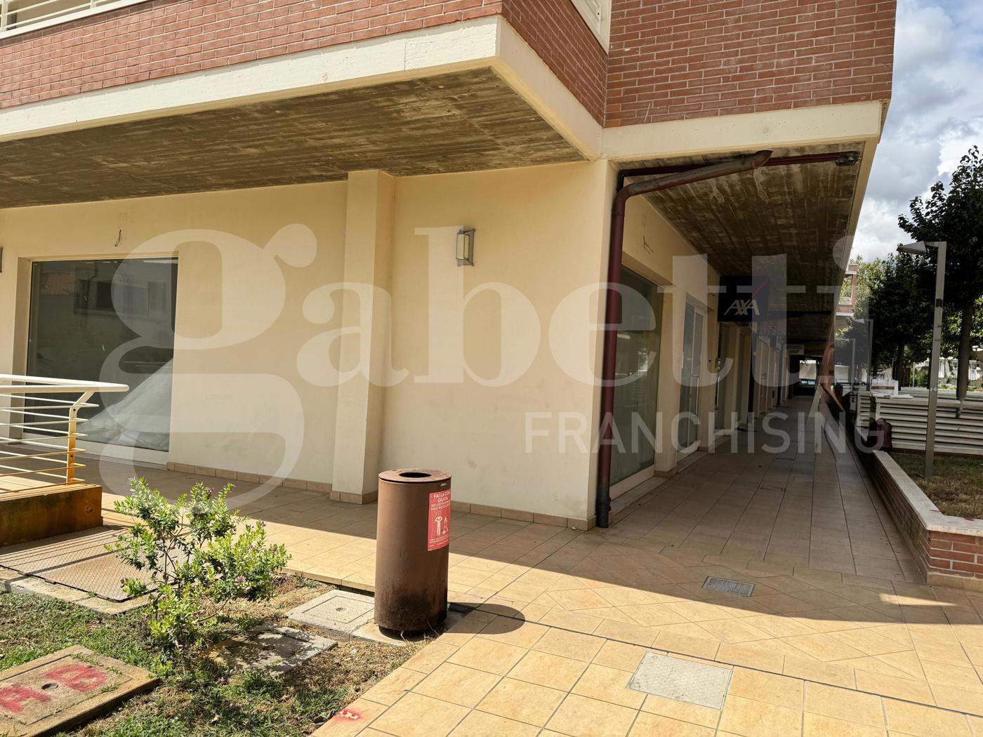 Negozio in vendita a Pineto