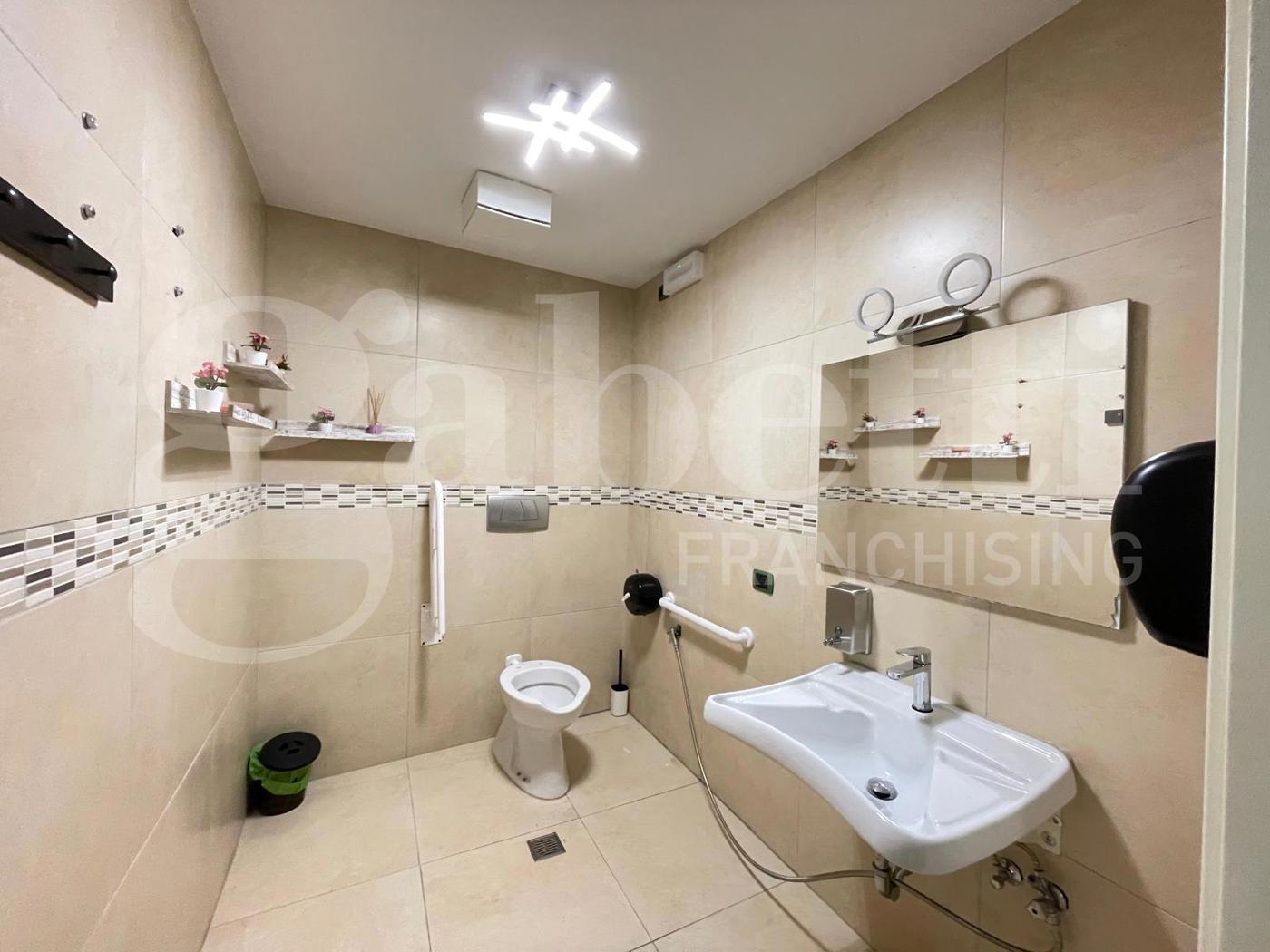 Negozio in vendita a Giulianova