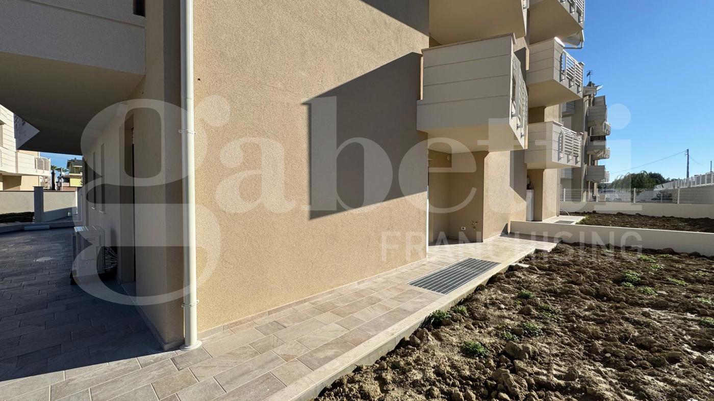 Quadrilocale con box a Tortoreto