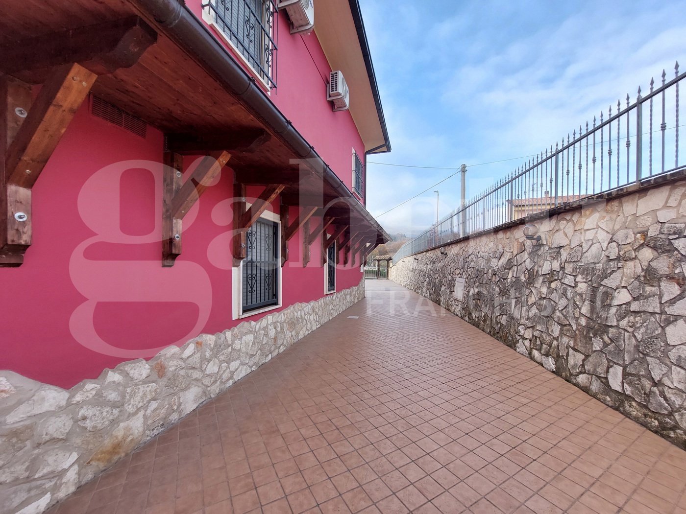 Villa in vendita a Tossicia