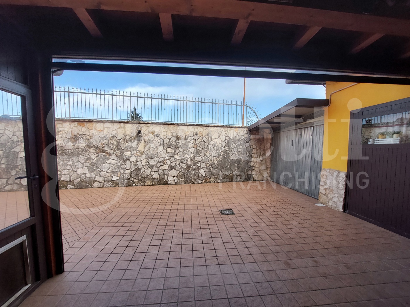 Villa in vendita a Tossicia