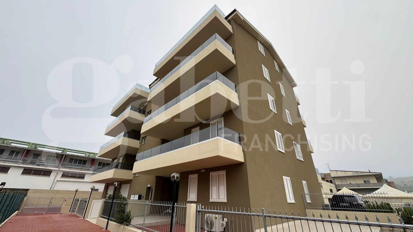 Stabile/Palazzo in vendita a Tortoreto