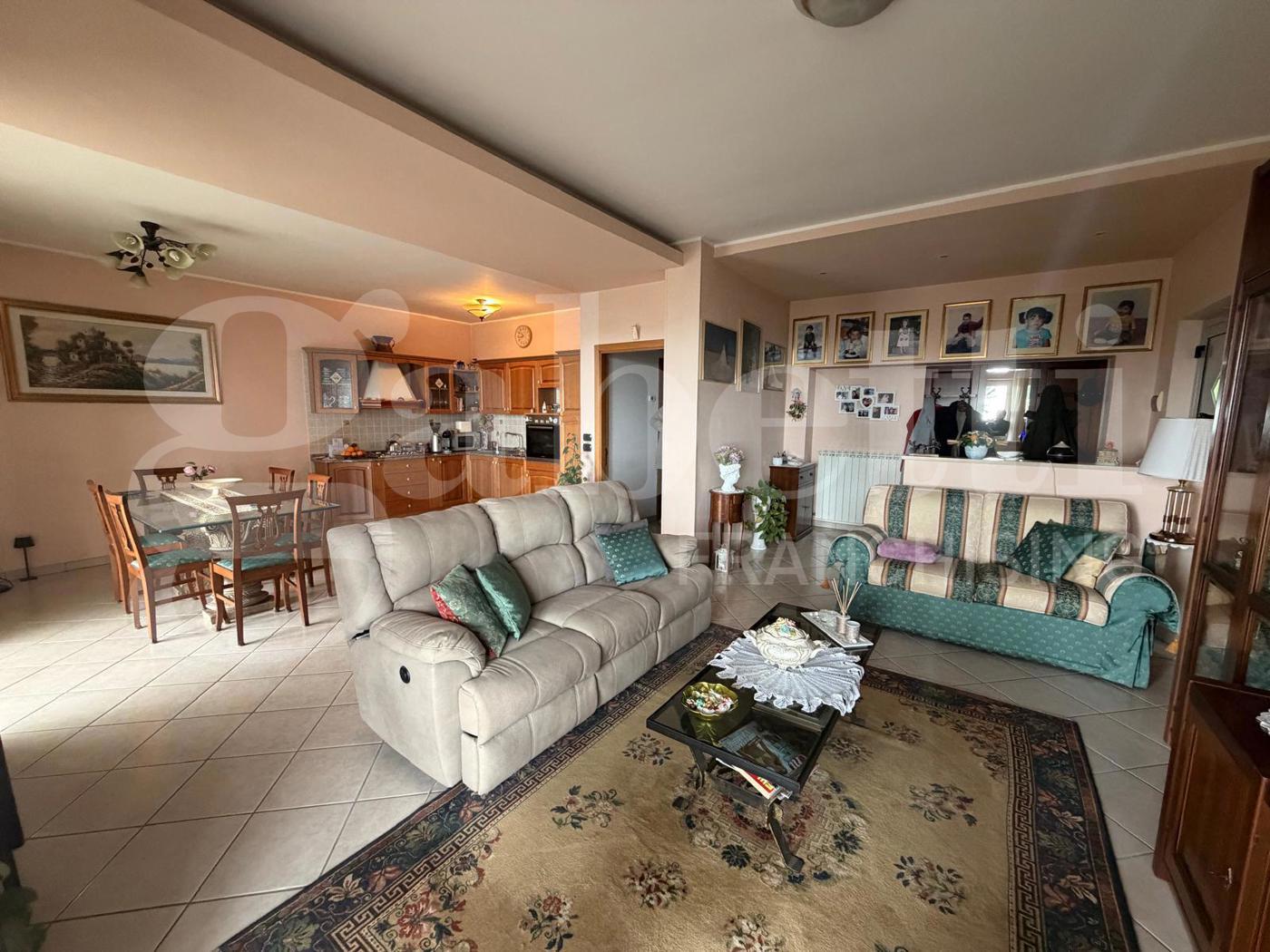 Quadrilocale con giardino a Tortoreto