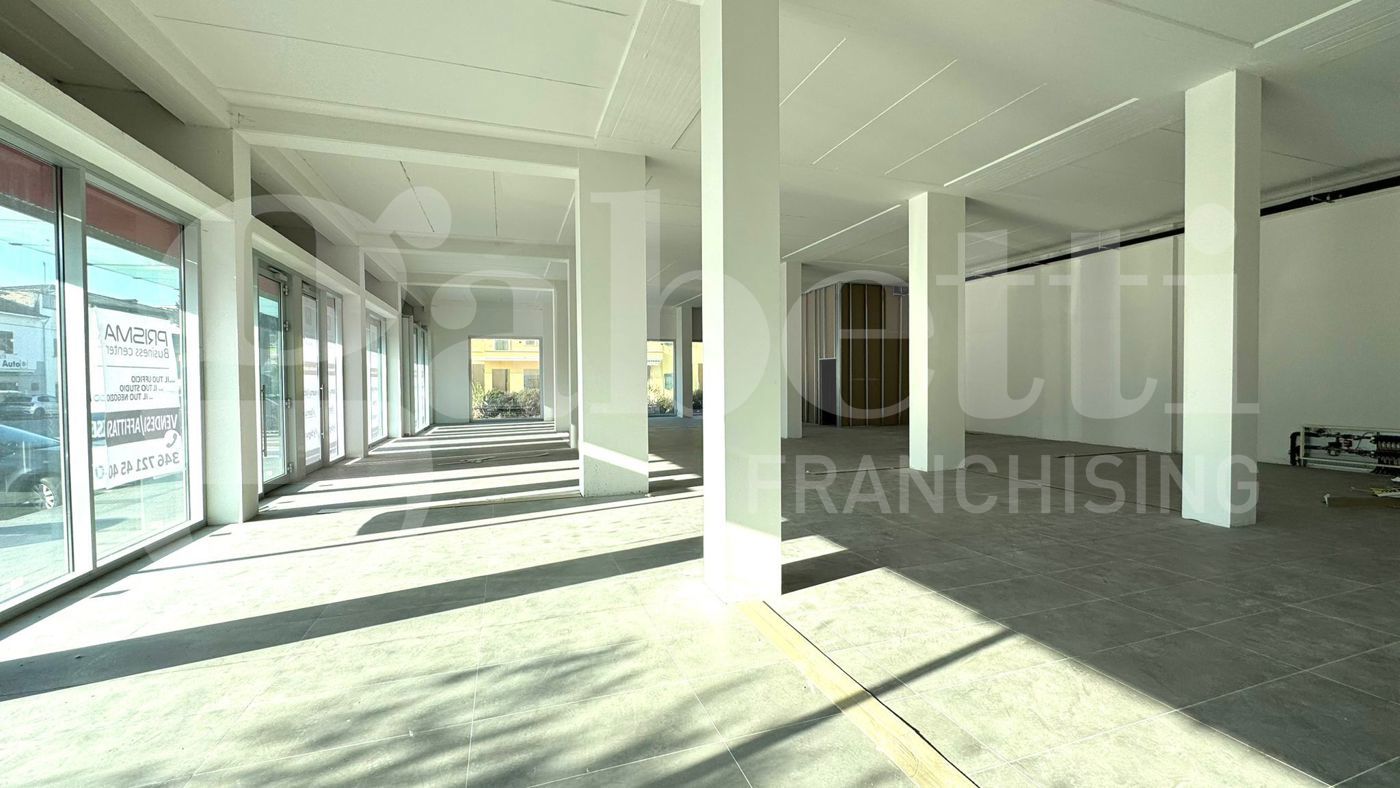 Stabile/Palazzo in vendita a Tortoreto