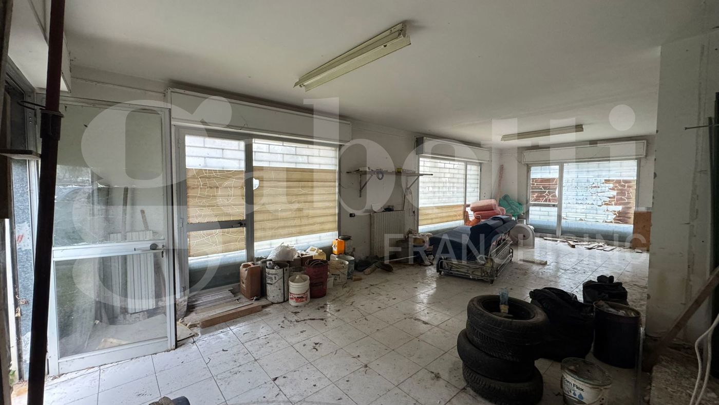 Negozio in vendita a Tortoreto