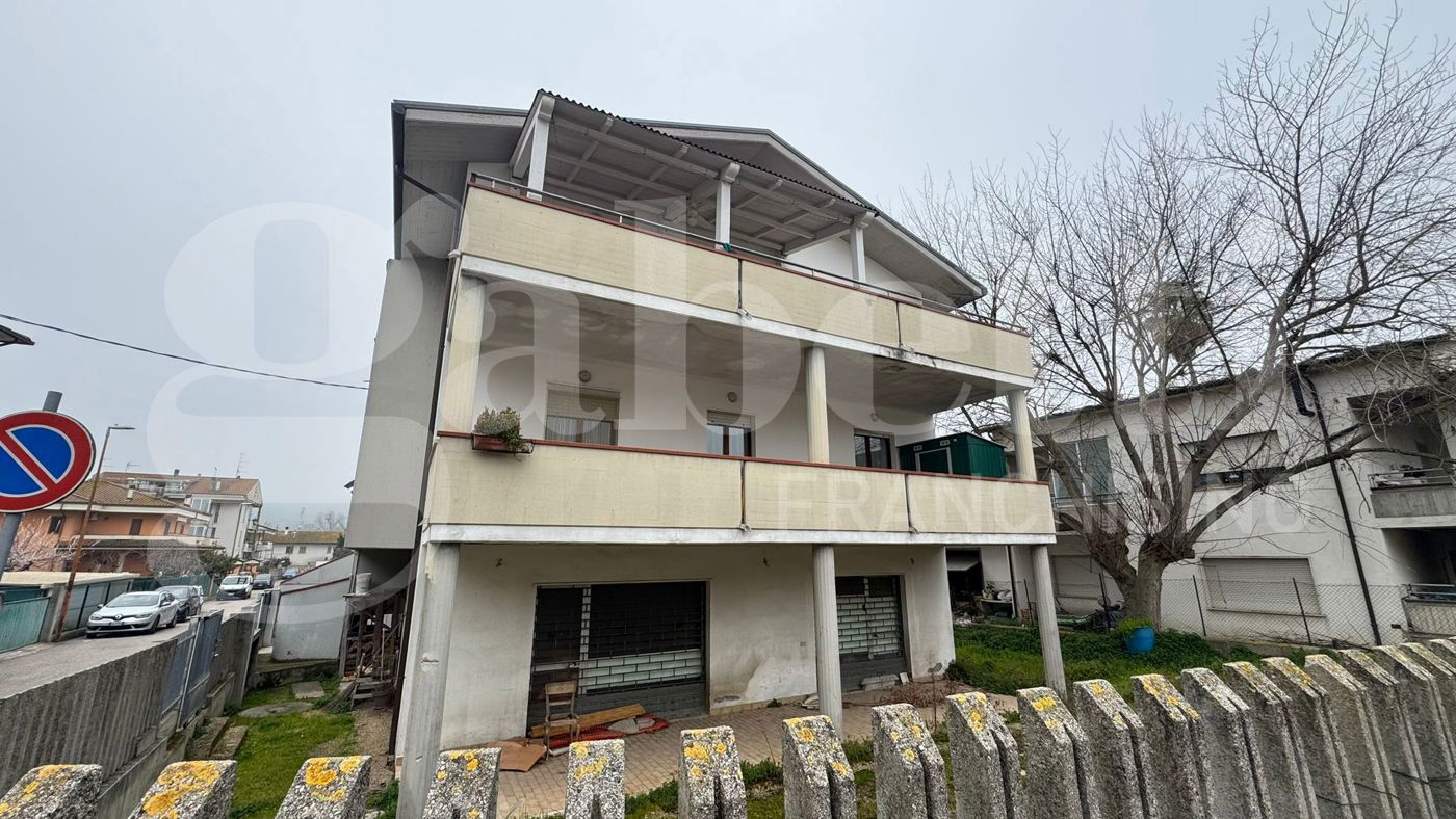 Trilocale con giardino a Tortoreto