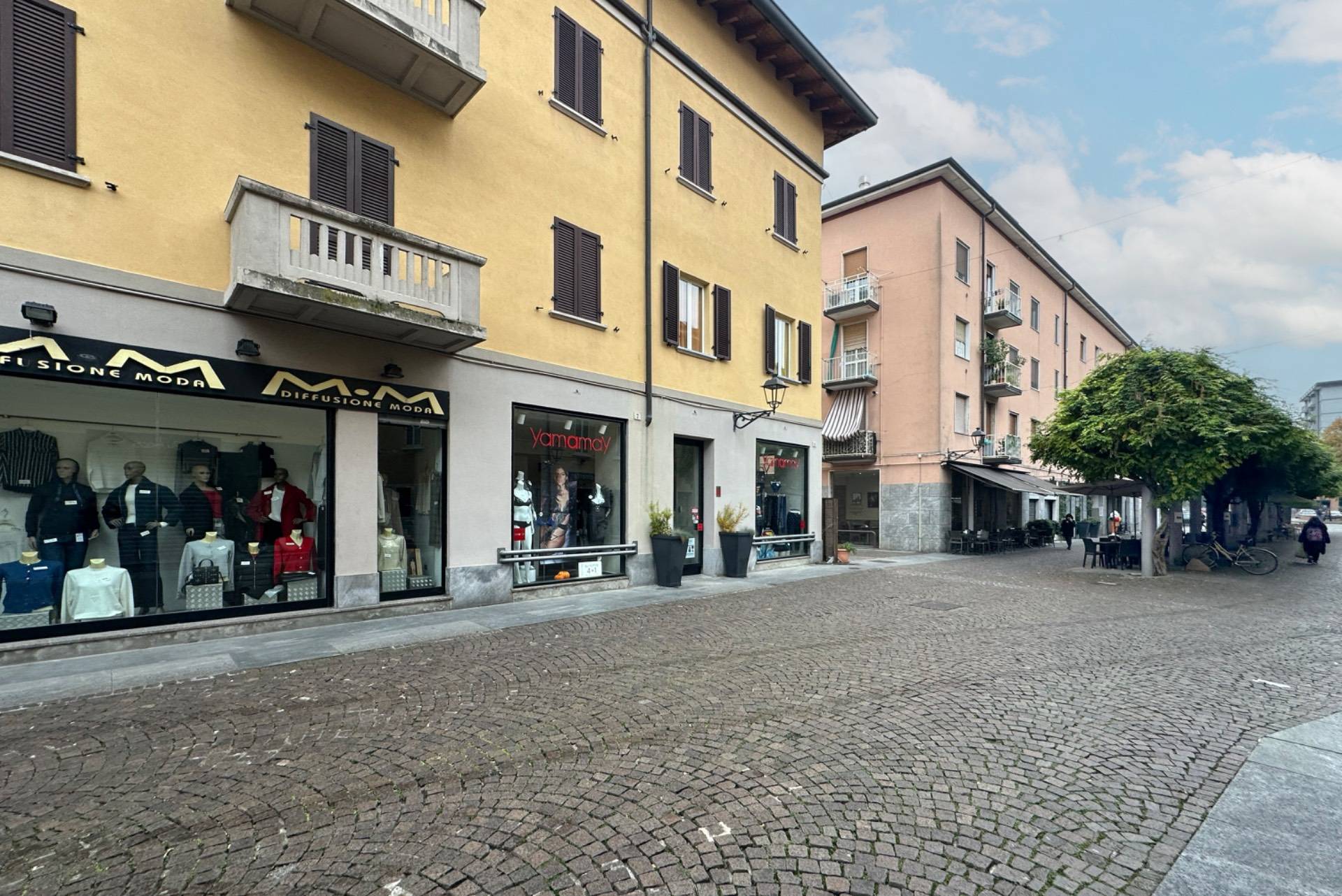 Attivit commerciale in vendita a Cologno Monzese