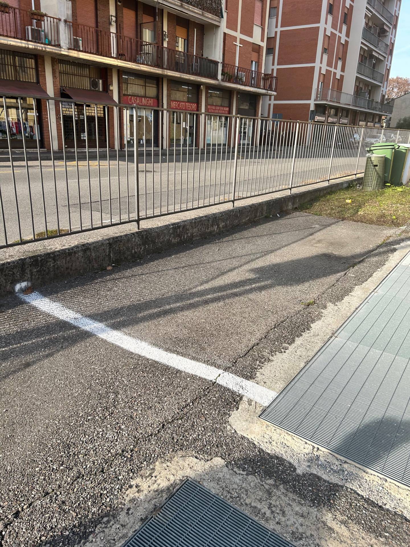 Posto auto scoperto in vendita a Muggi