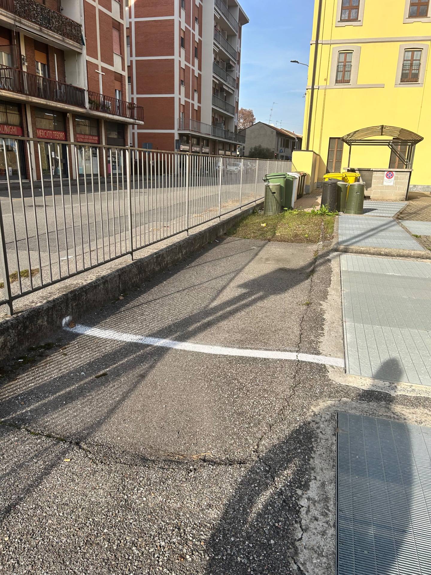Posto auto scoperto in vendita a Muggi