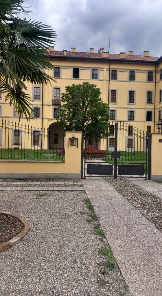 Posto auto scoperto in vendita a Muggi