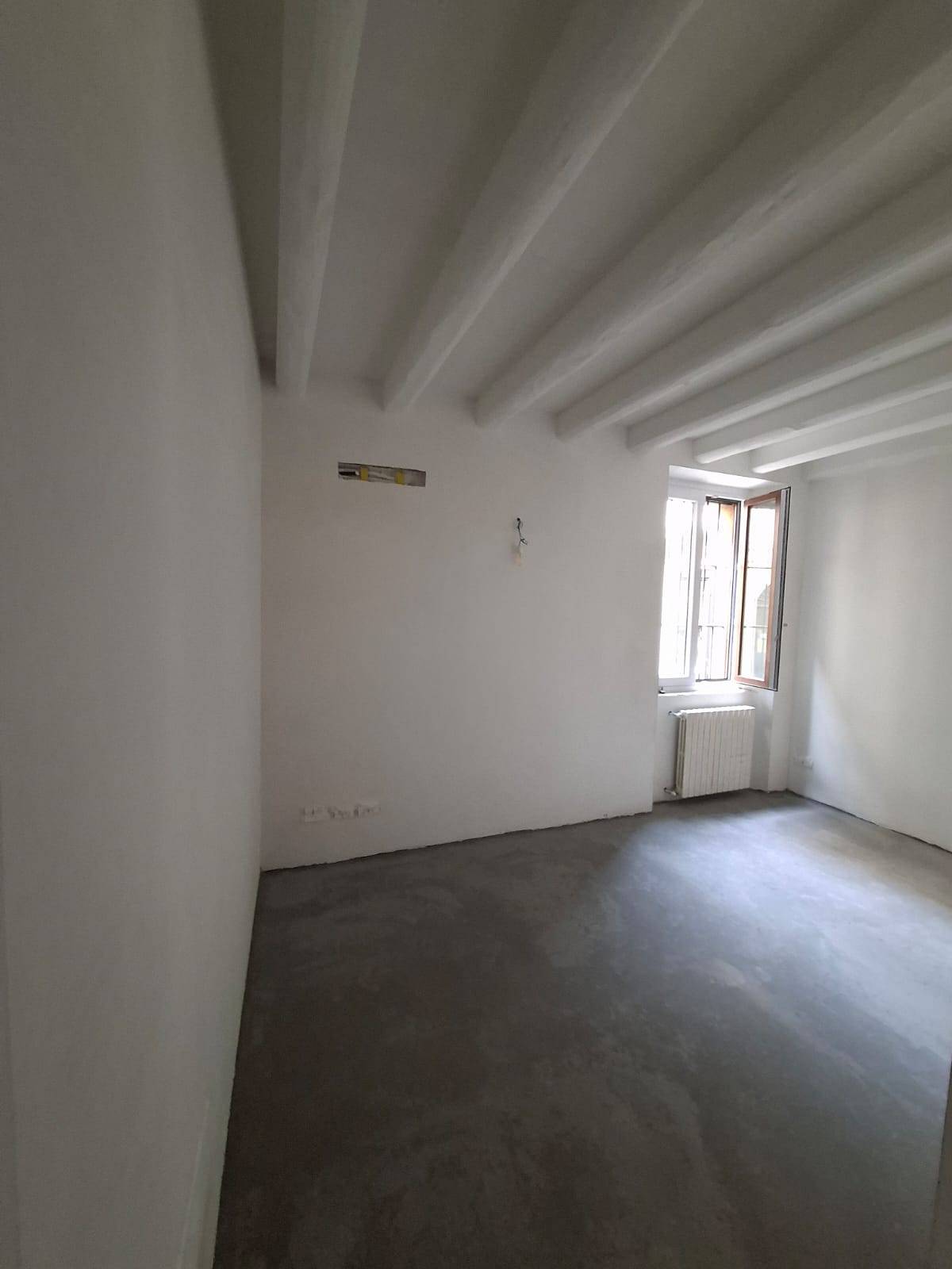 Appartamento in vendita a Vimercate