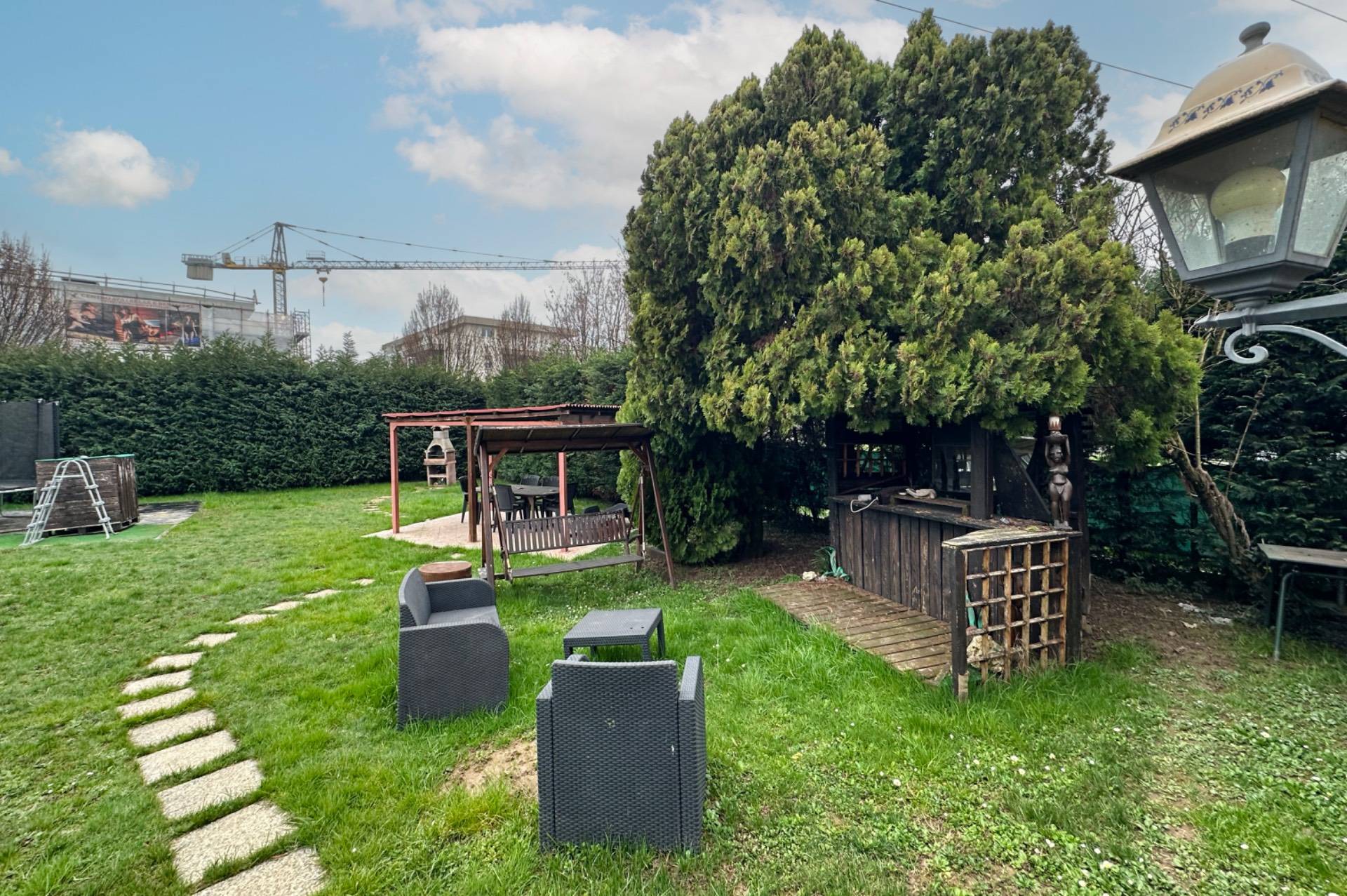 Casa singola in vendita a Trezzano Rosa