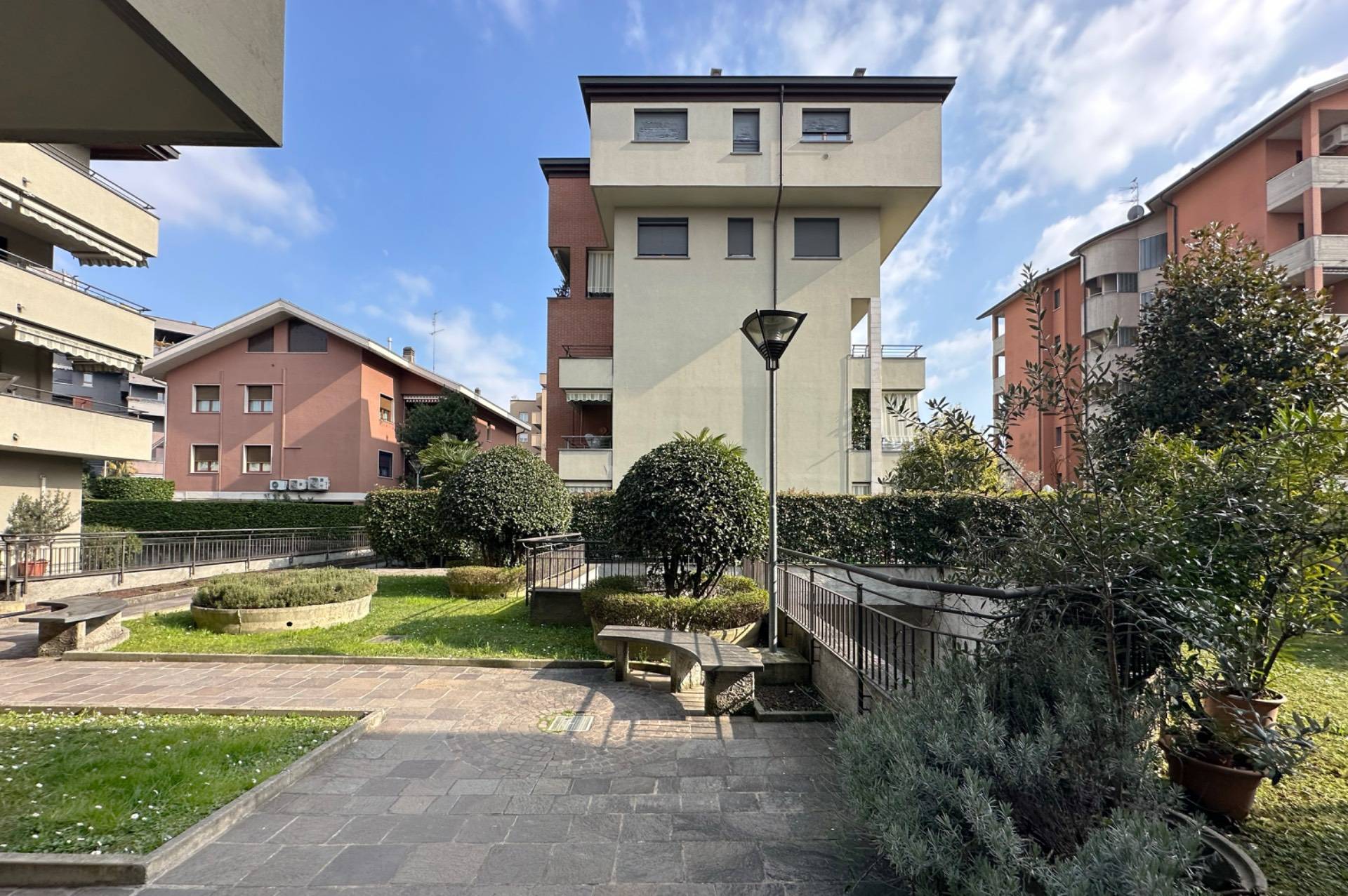 Appartamento in vendita a Brugherio