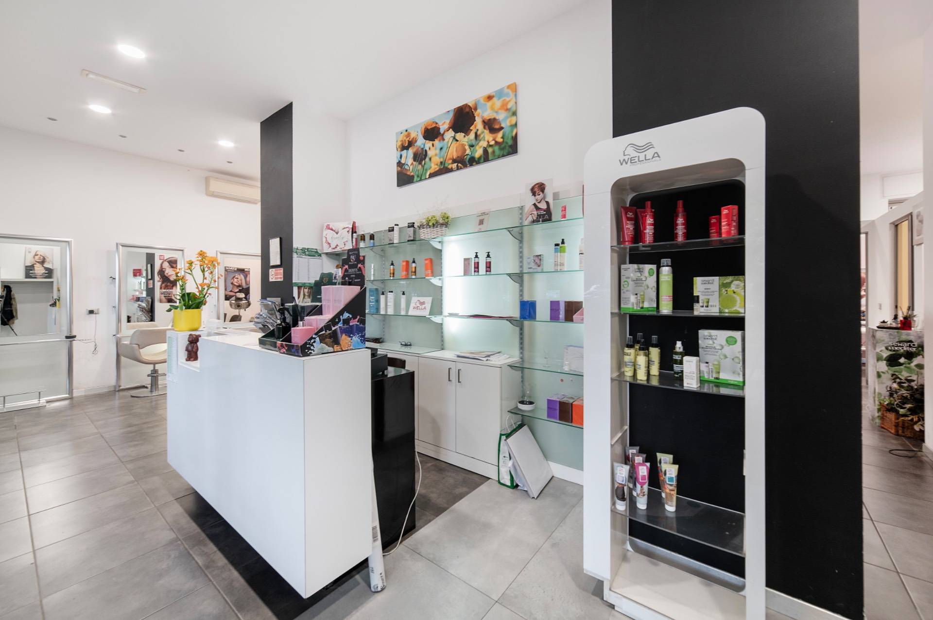 Locale commerciale in vendita a Brugherio