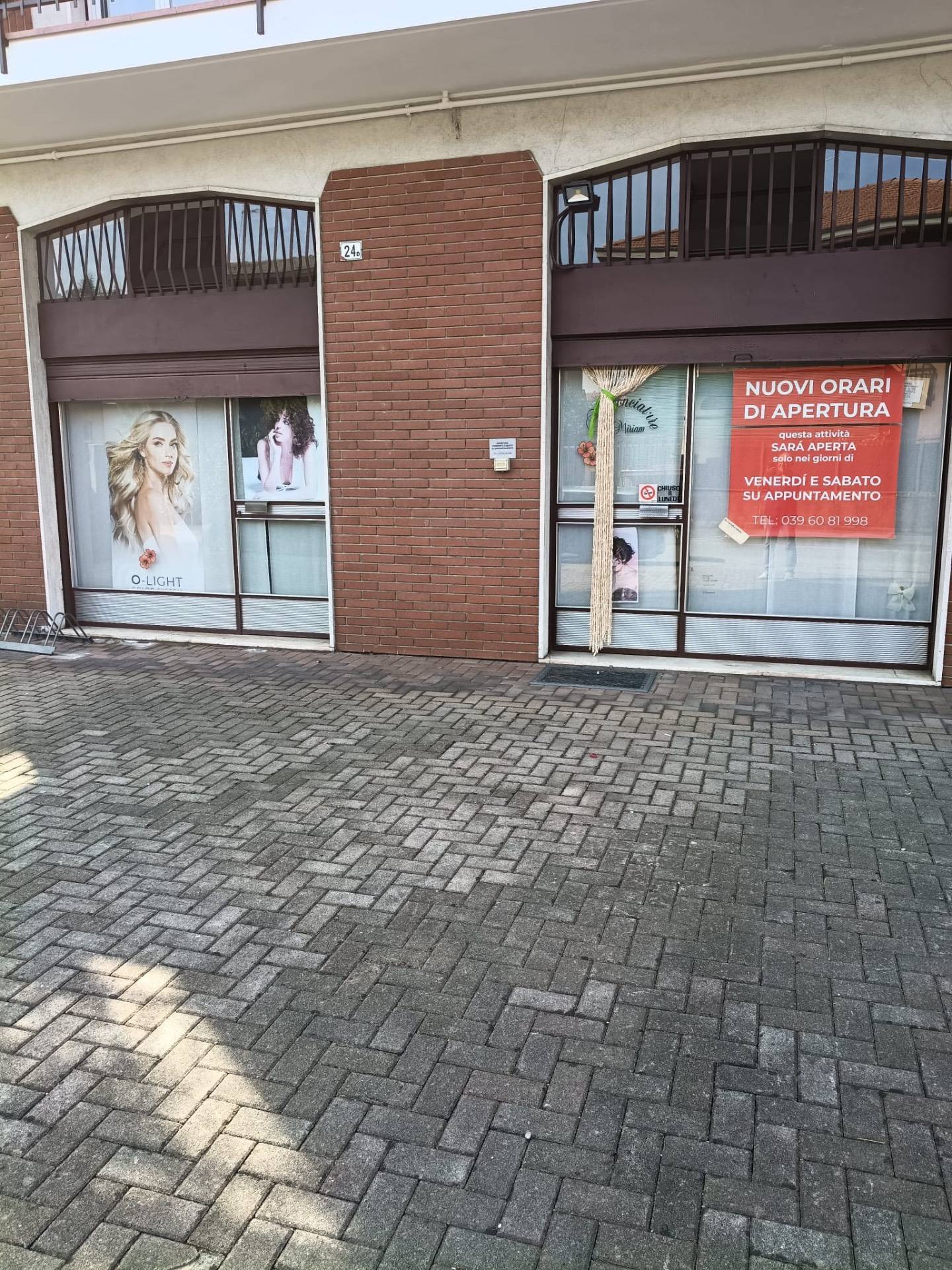 Locale commerciale in vendita a Vimercate