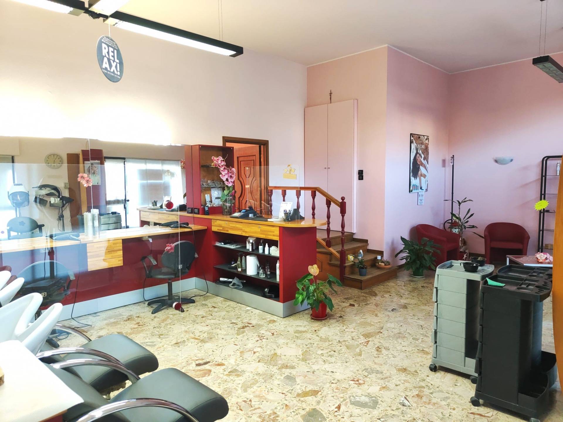 Locale commerciale in vendita a Vimercate