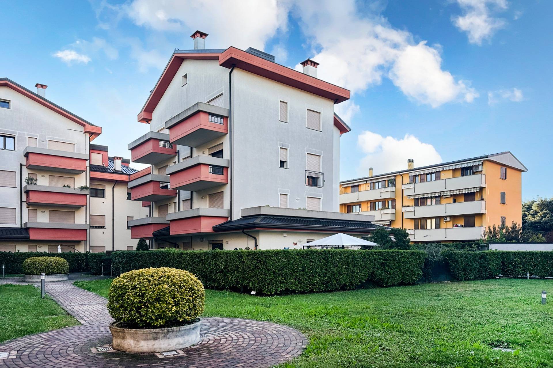 Appartamento in vendita a Segrate