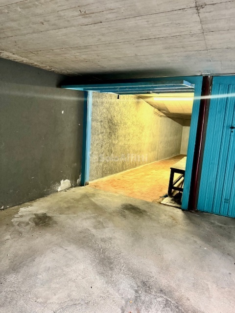 Box/Garage 18mq ristrutturato in via leone tolstoj 18, Bergamo