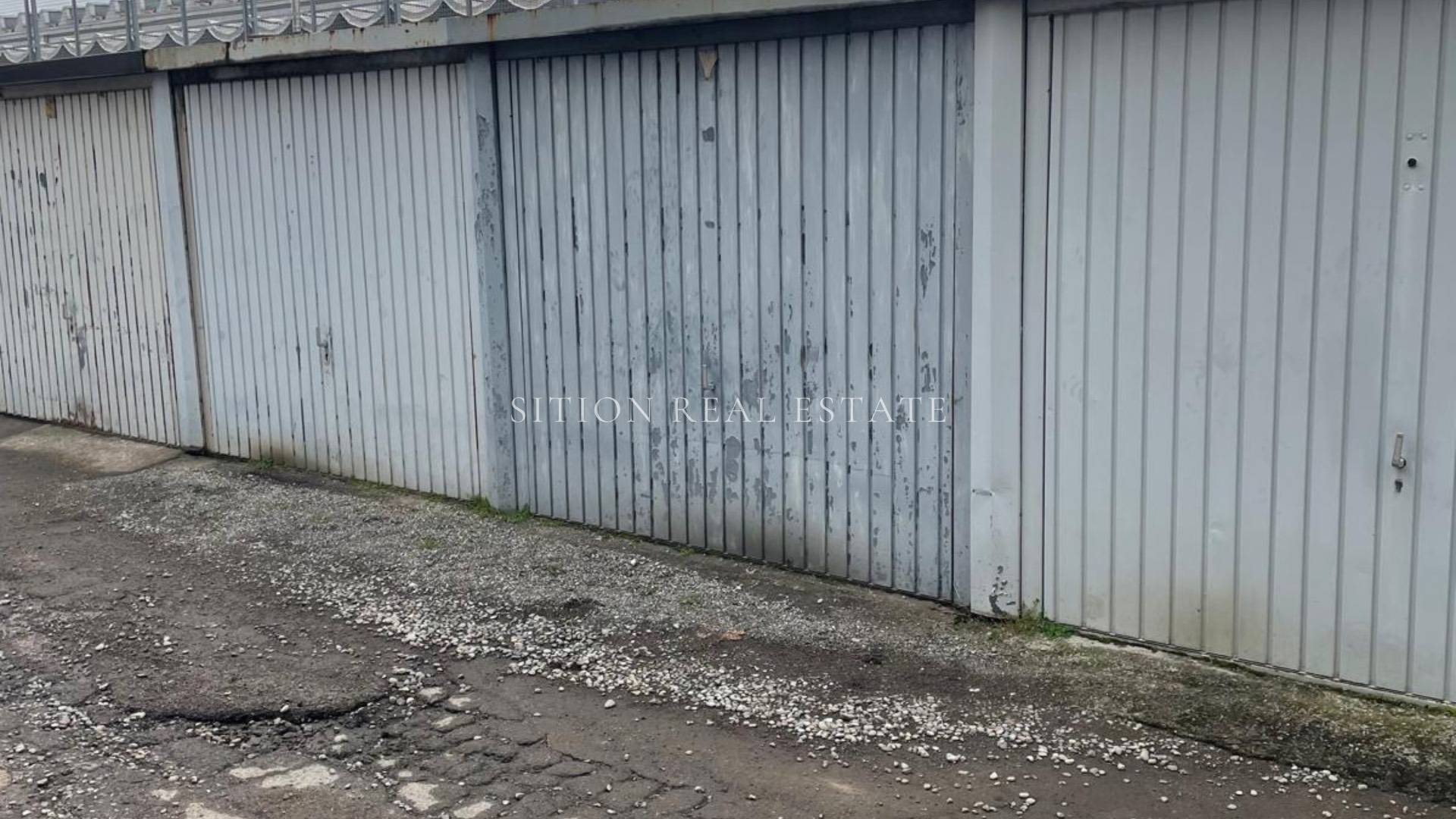 Box o garage in affitto a Milano, Monza